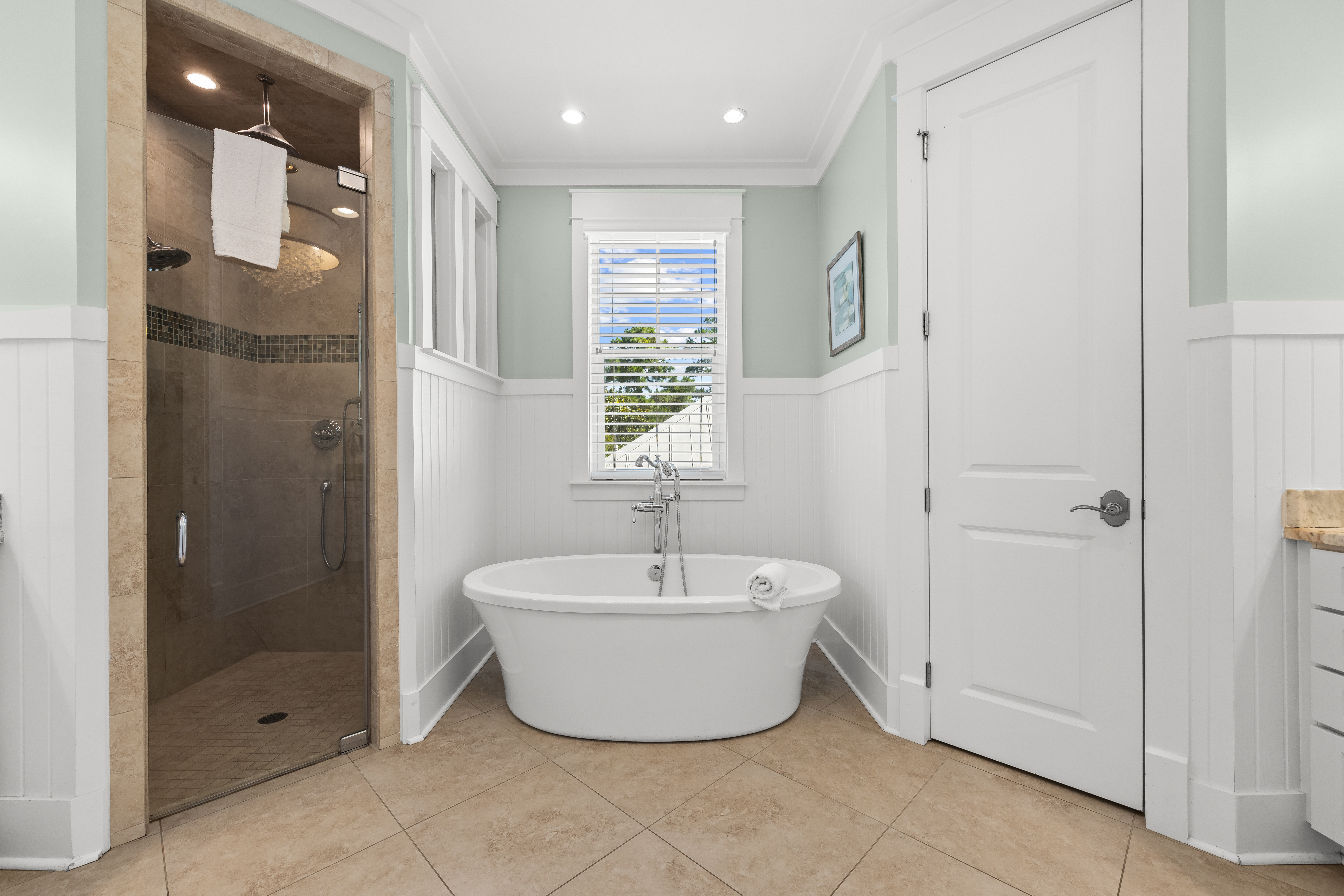  Custom Coastal Home with Privacy, Pool & No HOA - 物件實景
