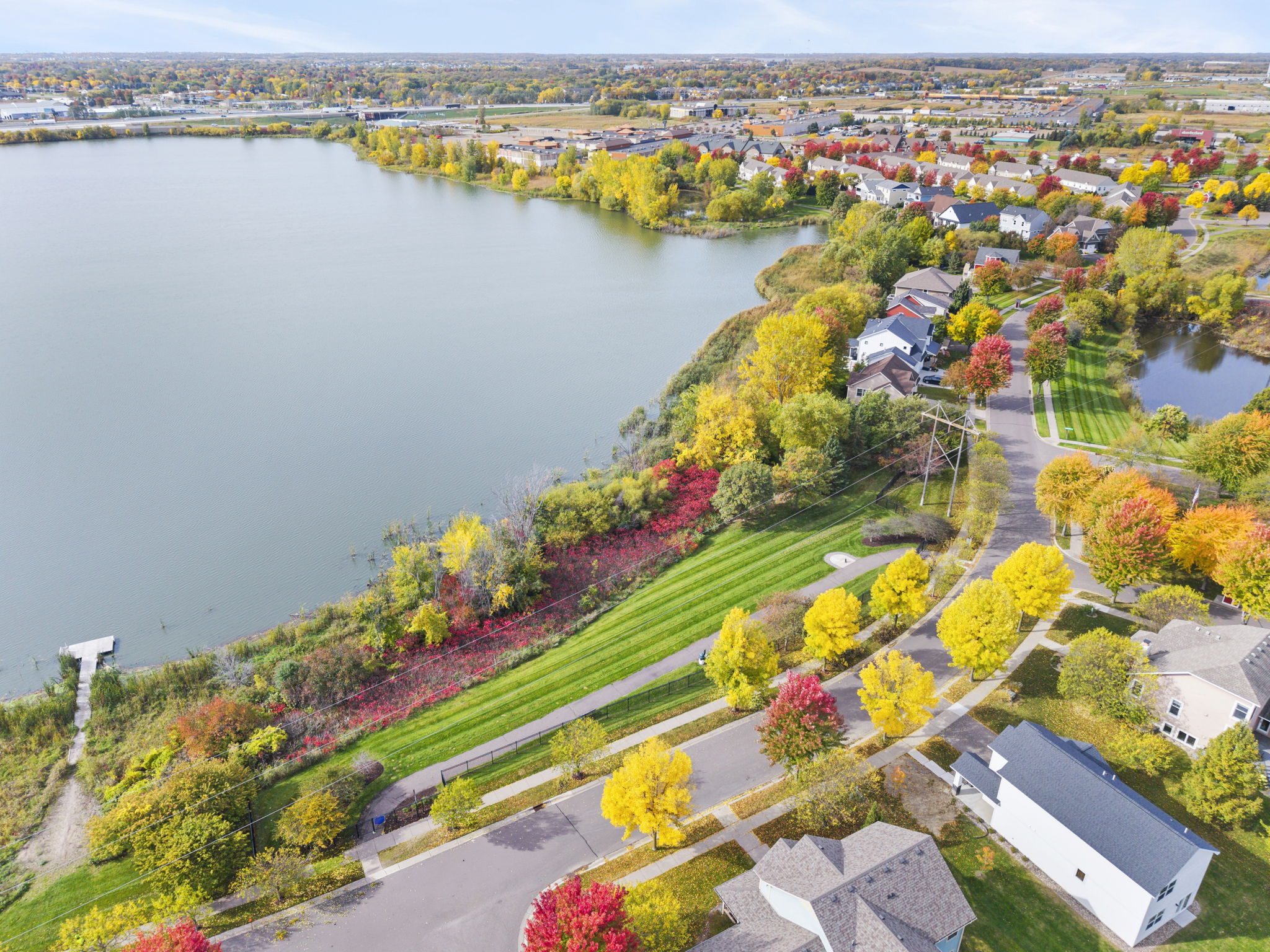  Contemporary Farmhouse Charm in Coveted Towne Lakes - 物件實景