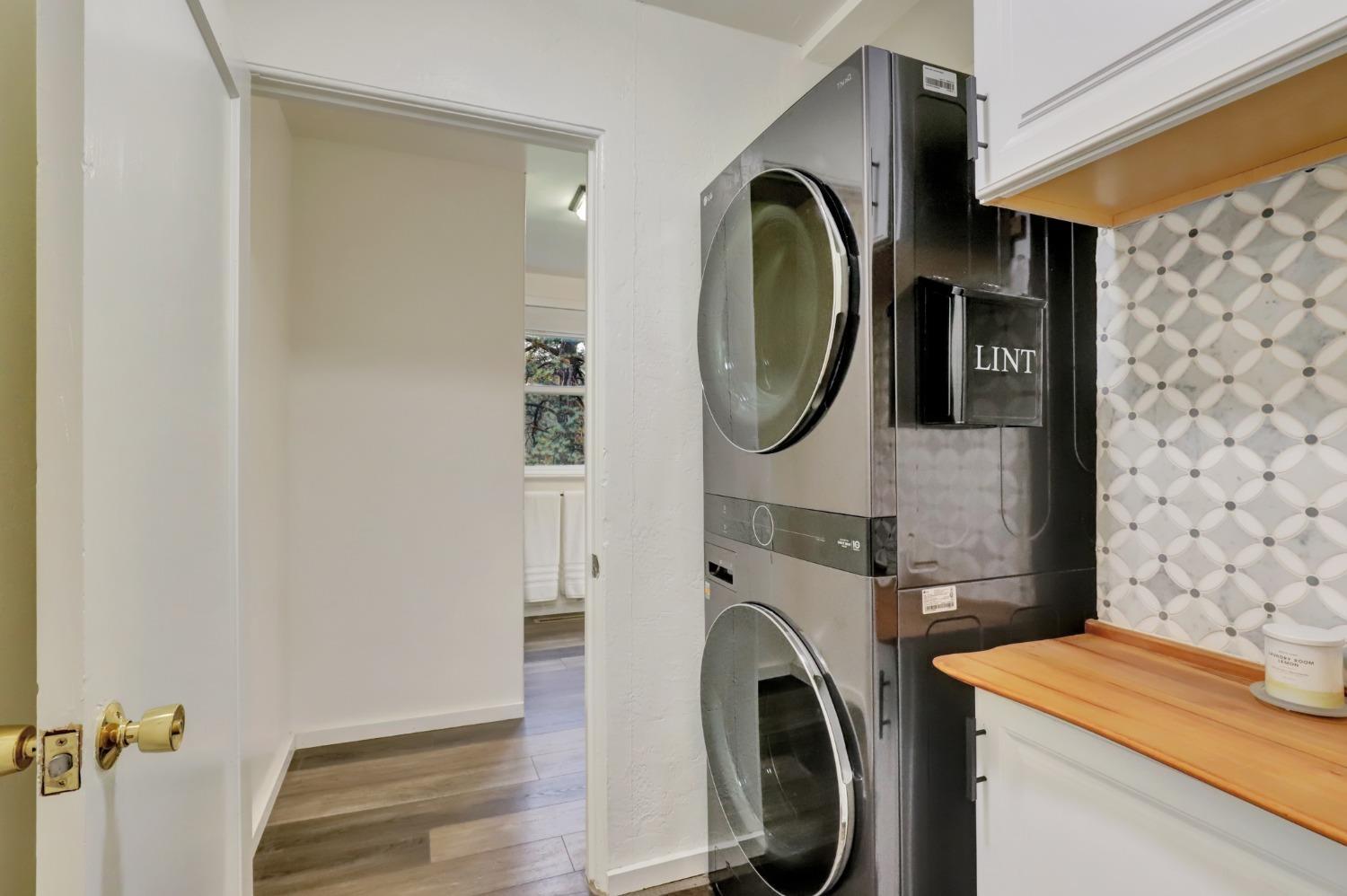 Nevada City, California, 95959, United States, 3 Bedrooms Bedrooms, ,2 BathroomsBathrooms,Residential,For Sale,1975020