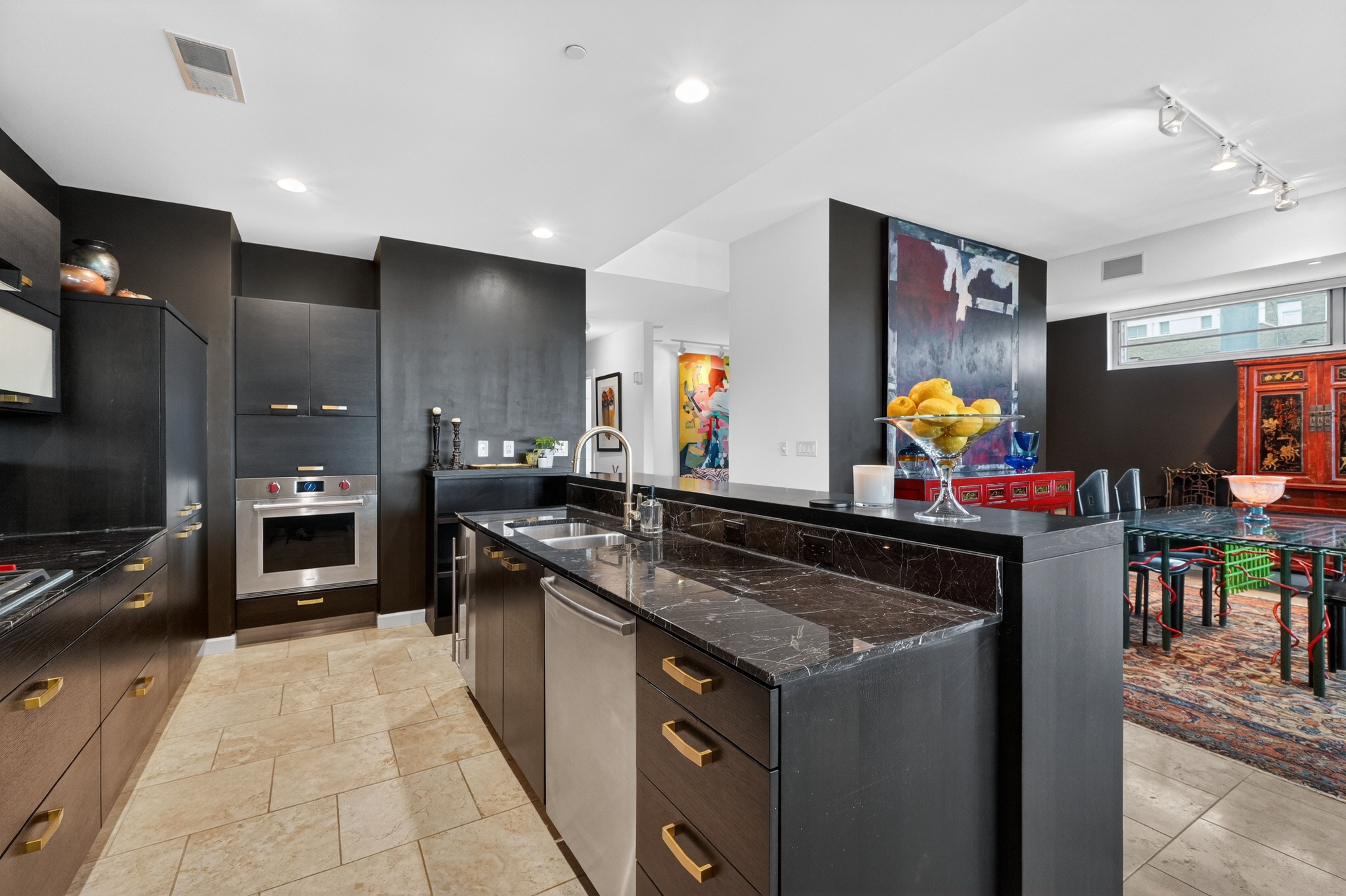  Luxury Sky-High Living in the Heart of Central West End - 物件實景