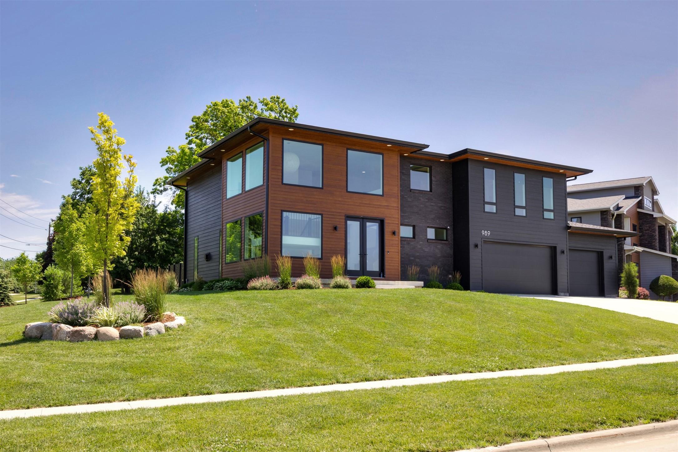 West Des Moines, Iowa, 50266, United States, 4 Bedrooms Bedrooms, ,4 BathroomsBathrooms,Residential,For Sale,1873469