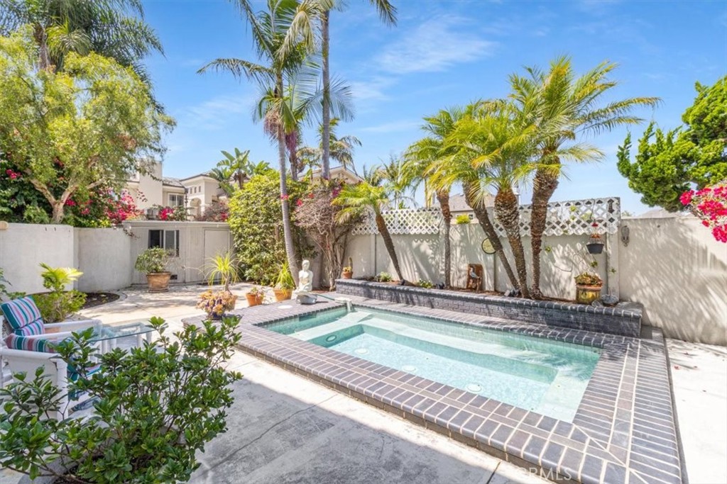 Huntington Beach, California, 92649, United States, 5 Bedrooms Bedrooms, ,5 BathroomsBathrooms,Residential,For Sale,1926565