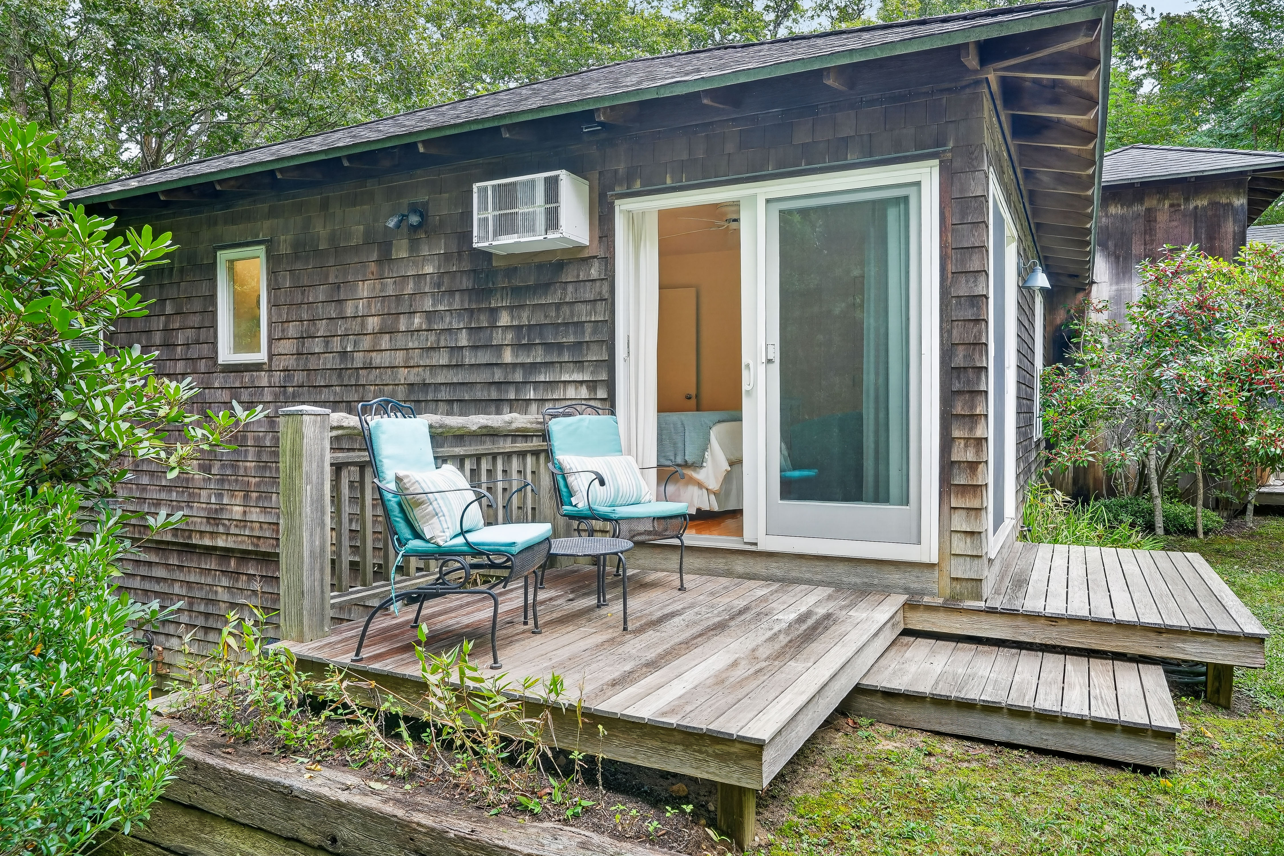 Custom Crafted Contempory in Quiet Neighborhood - 物件實景