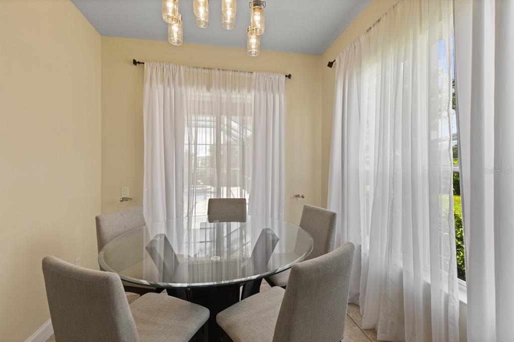 Bradenton, Florida, 34209, United States, 5 Bedrooms Bedrooms, ,3 BathroomsBathrooms,Residential,For Sale,1916938