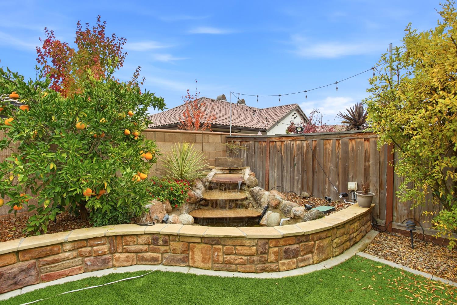 Elk Grove, California, 95757, United States, 4 Bedrooms Bedrooms, ,4 BathroomsBathrooms,Residential,For Sale,1999754