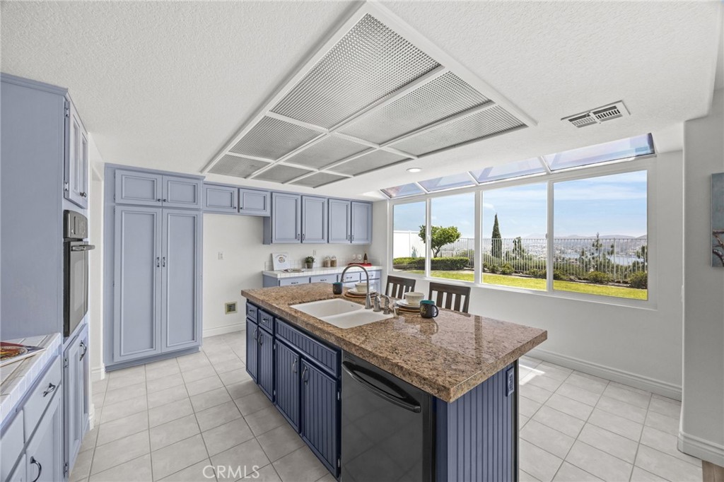 Lake Elsinore, California, 92532, United States, 4 Bedrooms Bedrooms, ,3 BathroomsBathrooms,Residential,For Sale,2048913