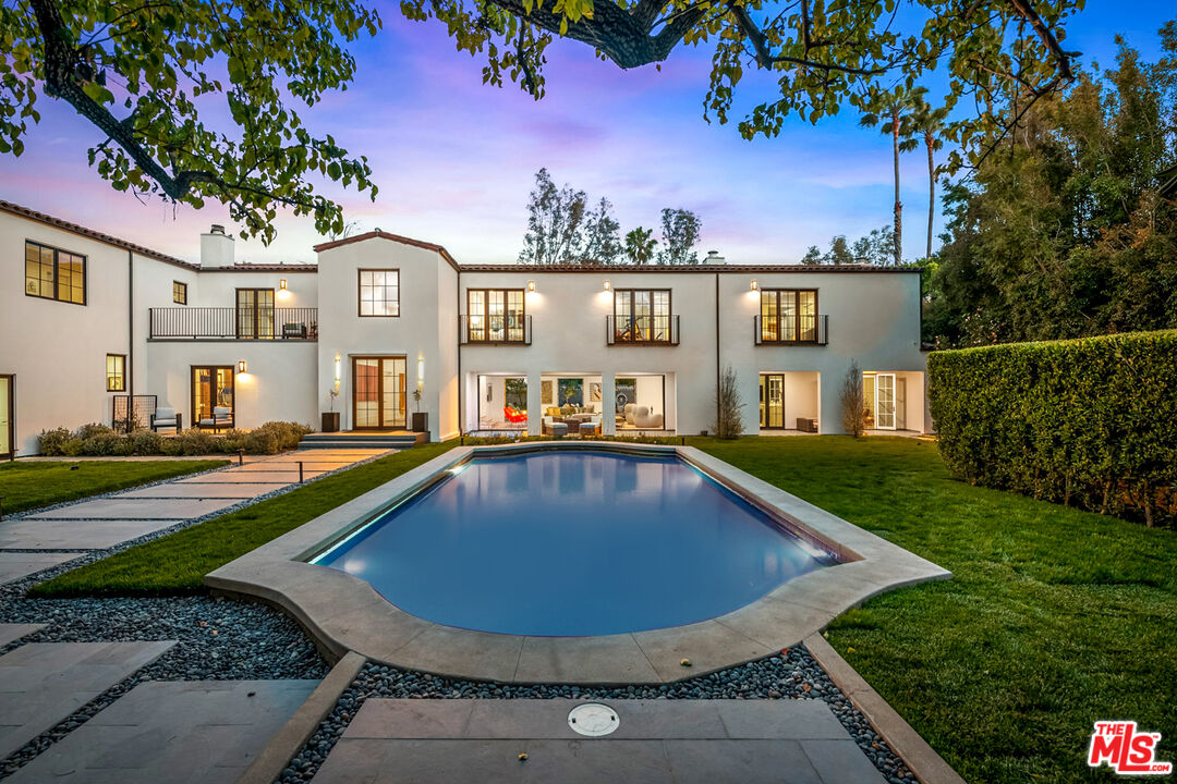 Los Angeles, California, 90077, United States, 5 Bedrooms Bedrooms, ,7 BathroomsBathrooms,Residential,For Sale,1768460