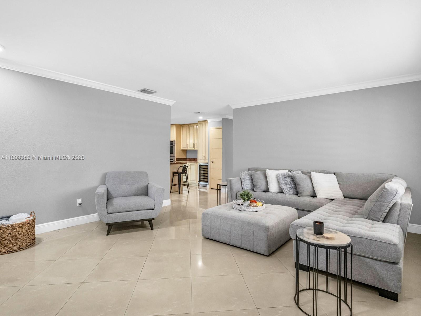 Miami, Florida, 33175, United States, 4 Bedrooms Bedrooms, ,2 BathroomsBathrooms,Residential,For Sale,1979447