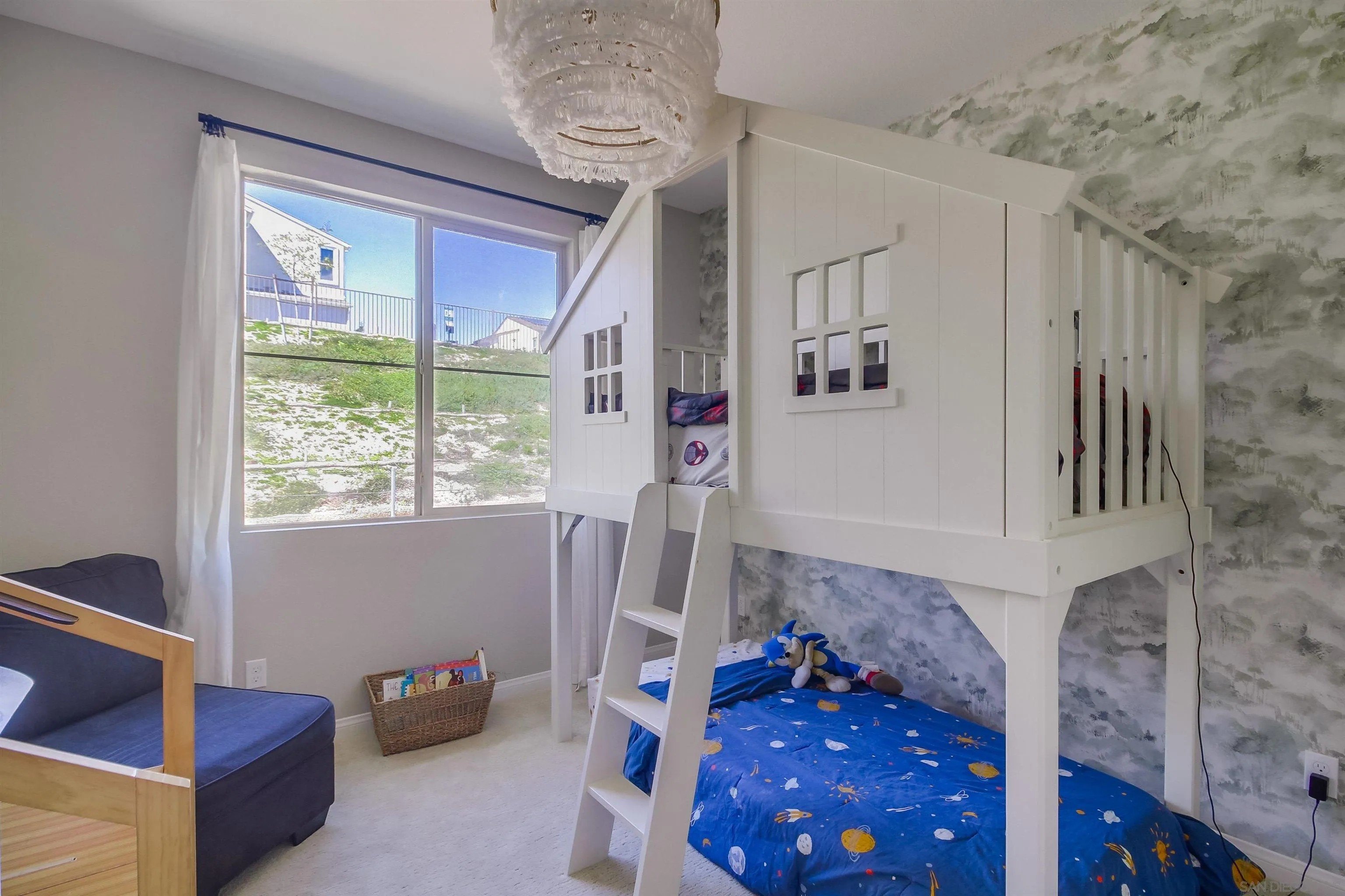 Chula Vista, California, 91913, United States, 4 Bedrooms Bedrooms, ,3 BathroomsBathrooms,Residential,For Sale,1949636