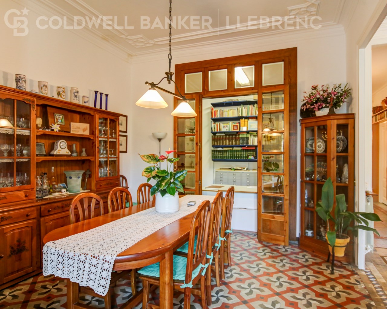 Barcelona, Catalonia, ES, 4 Bedrooms Bedrooms, ,1 BathroomBathrooms,Residential,For Sale,1622772