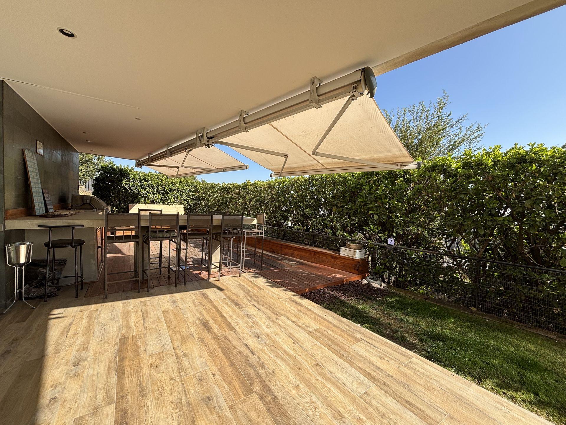 Las Condes, Chile, 6 Bedrooms Bedrooms, ,5 BathroomsBathrooms,Residential,For Sale,1898716