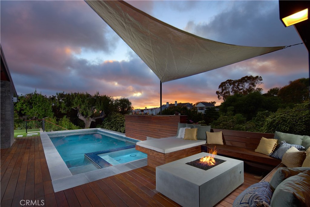 Corona del Mar, California, 92625, United States, 4 Bedrooms Bedrooms, ,5 BathroomsBathrooms,Residential,For Sale,1819361