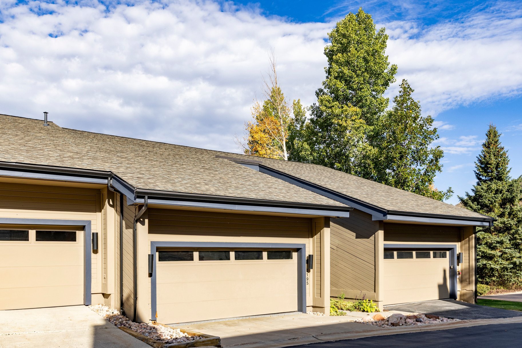  Park City 3 Bedroom Fenchurch Townhome  Complete and Perfect Renovation - 物件實景