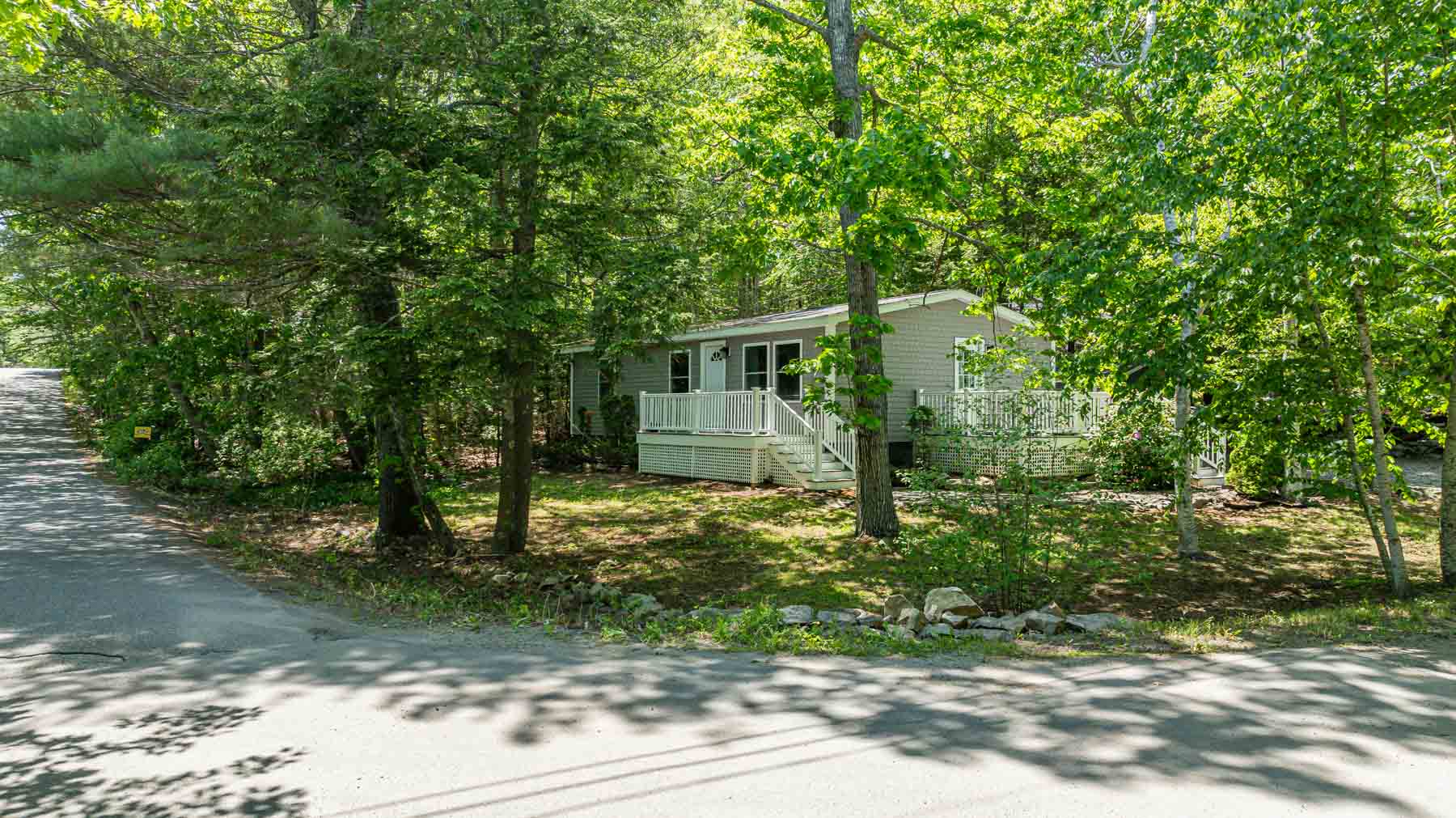 York, Maine, 03909, United States, 3 Bedrooms Bedrooms, ,1 BathroomBathrooms,Residential,For Sale,1965511