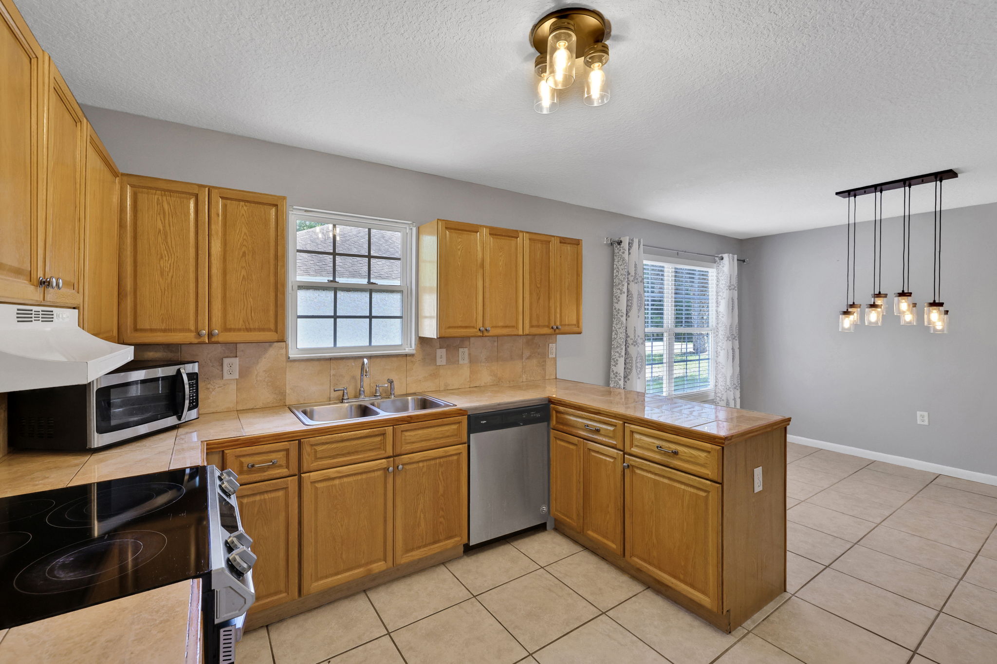  980 N Volusia St, St Augustine, FL, 32084 - 物件實景