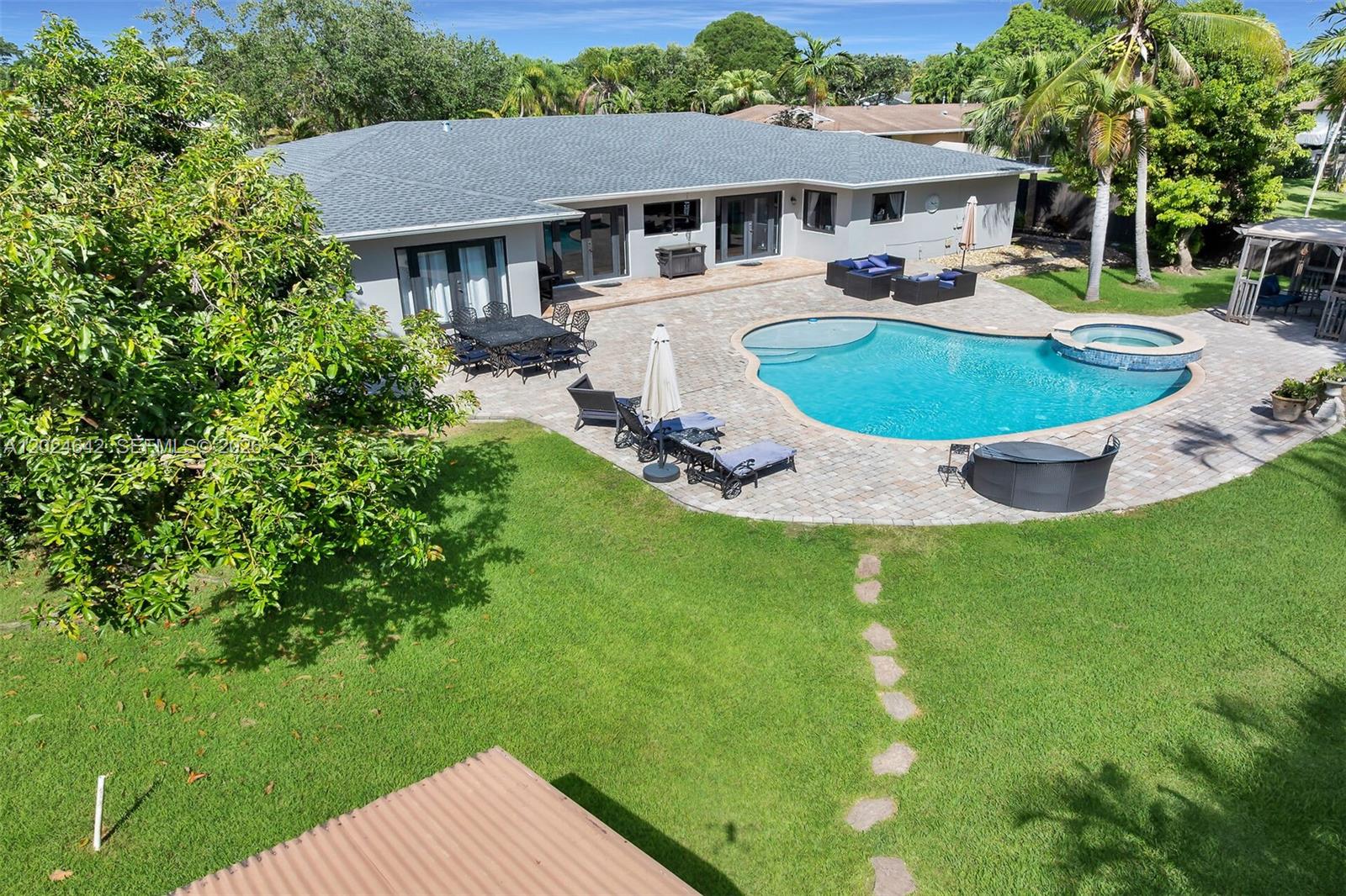 185th Ter, Cutler Bay, FL 33157