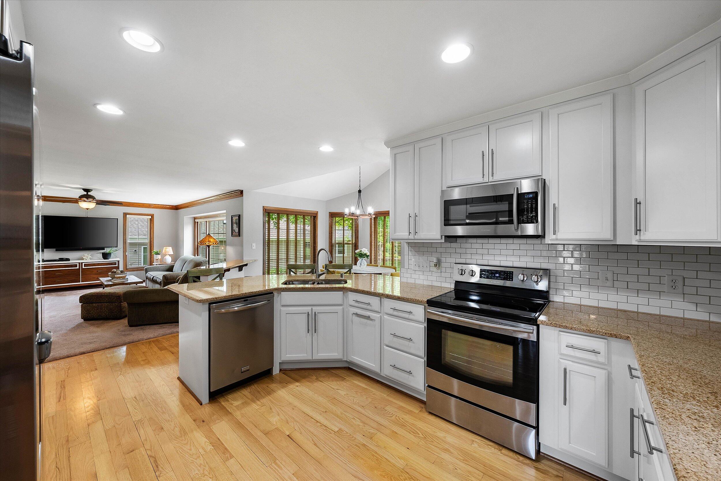 Germantown, Wisconsin, 53022, United States, 3 Bedrooms Bedrooms, ,3 BathroomsBathrooms,Residential,For Sale,1987563