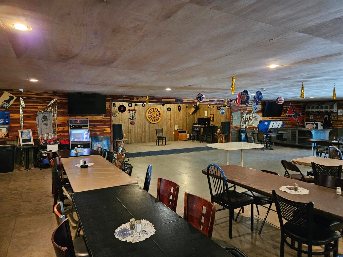 Aurora, Missouri, 65605, United States, 4 Bedrooms Bedrooms, ,2 BathroomsBathrooms,Residential,For Sale,1943592