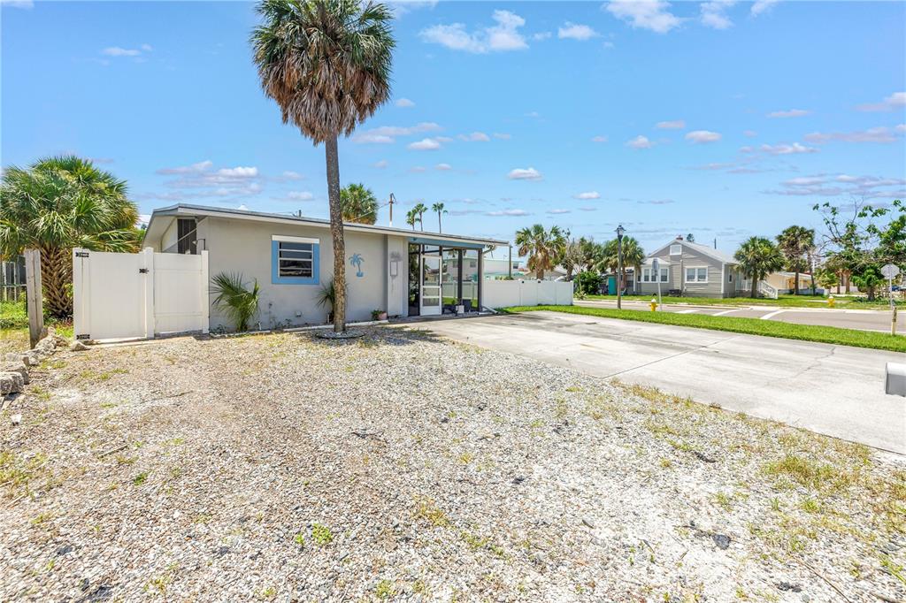 St Pete Beach, Florida, 33706, United States, 3 Bedrooms Bedrooms, ,2 BathroomsBathrooms,Residential,For Sale,1897021