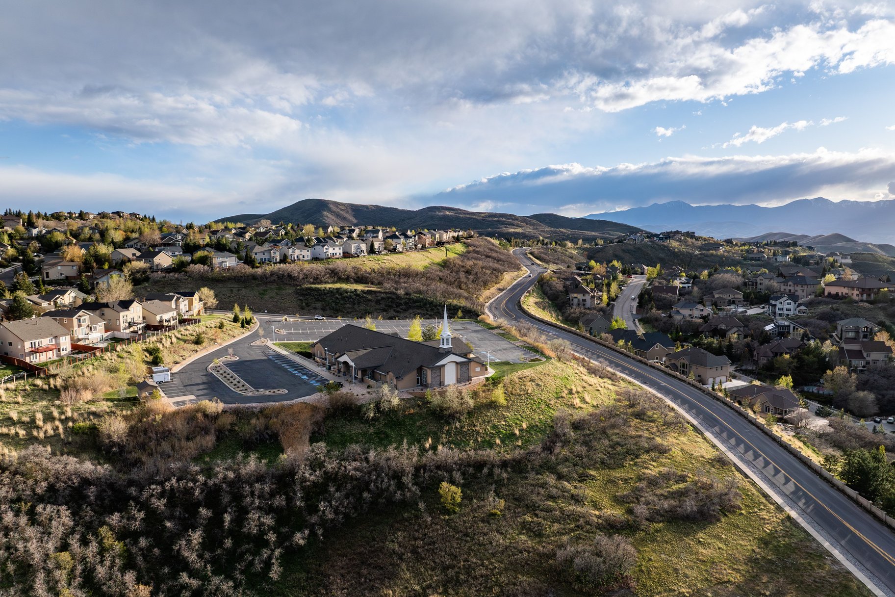  Peaceful Mountain Living with Amenities That Impress - 物件實景