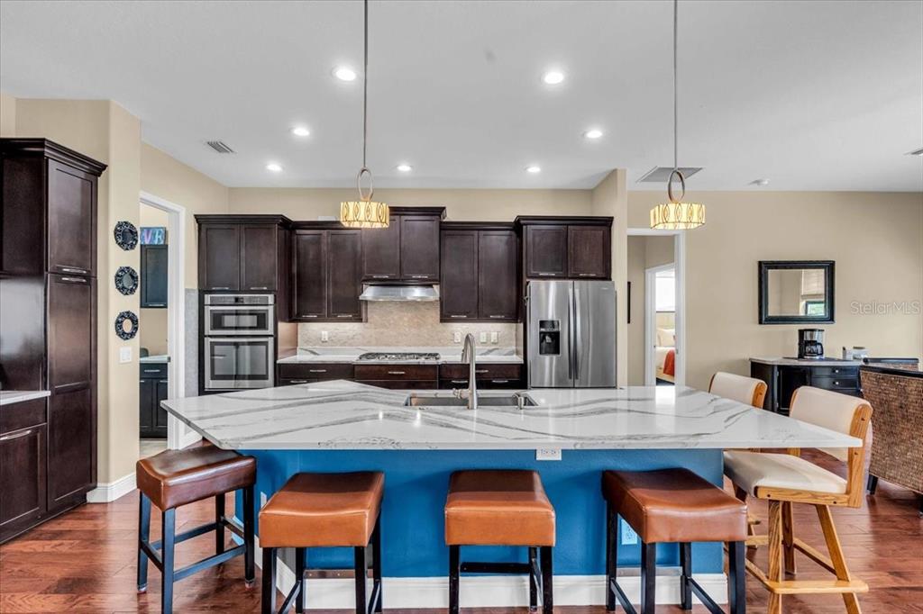 Bradenton, Florida, 34212, United States, 3 Bedrooms Bedrooms, ,3 BathroomsBathrooms,Residential,For Sale,1759767