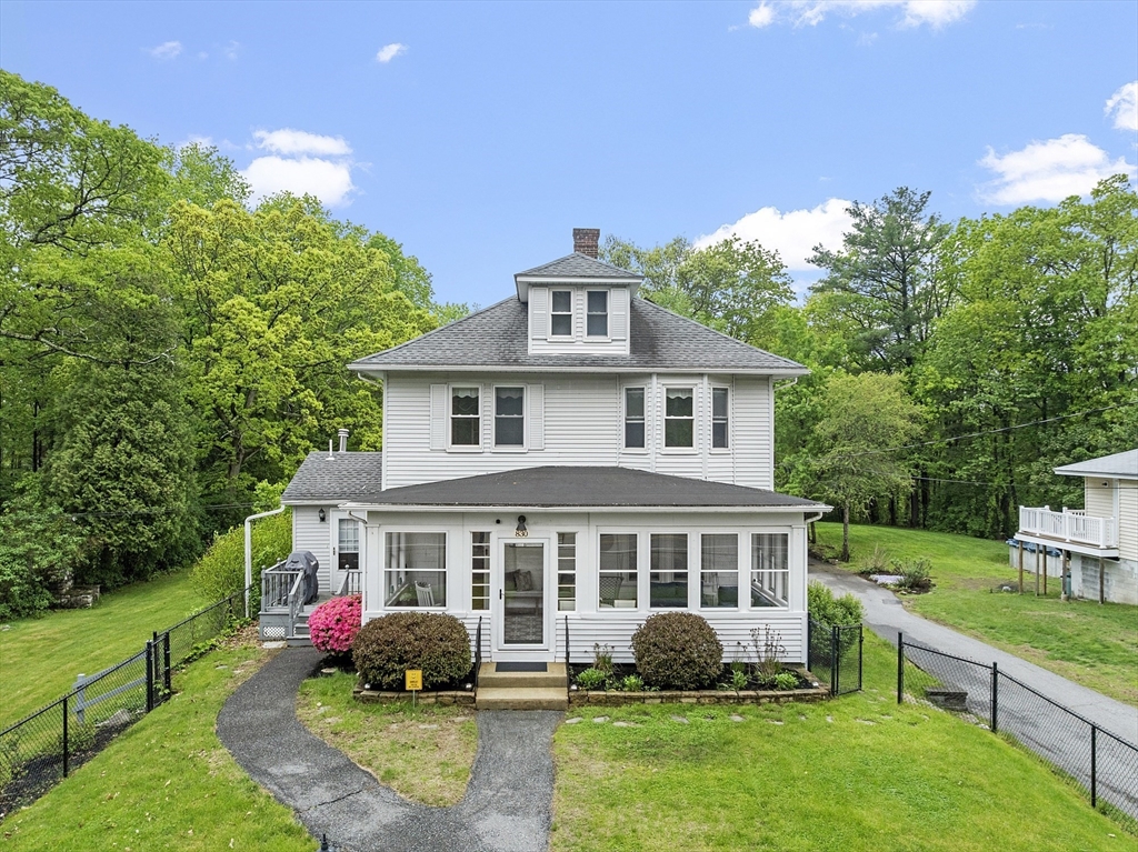 Lunenburg, Massachusetts, 01462, United States, 4 Bedrooms Bedrooms, ,2 BathroomsBathrooms,Residential,For Sale,1875910
