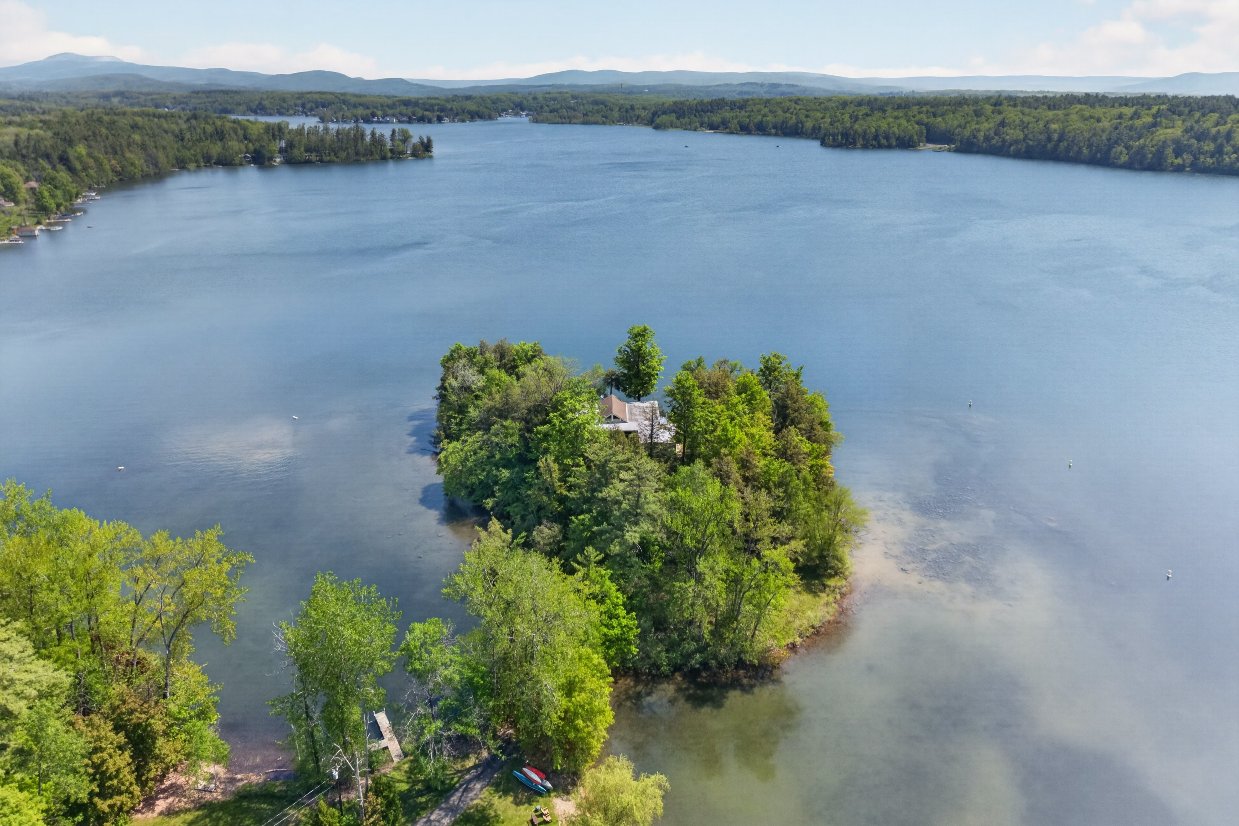  An Island of Your Own, in the Berkshires - 物件實景