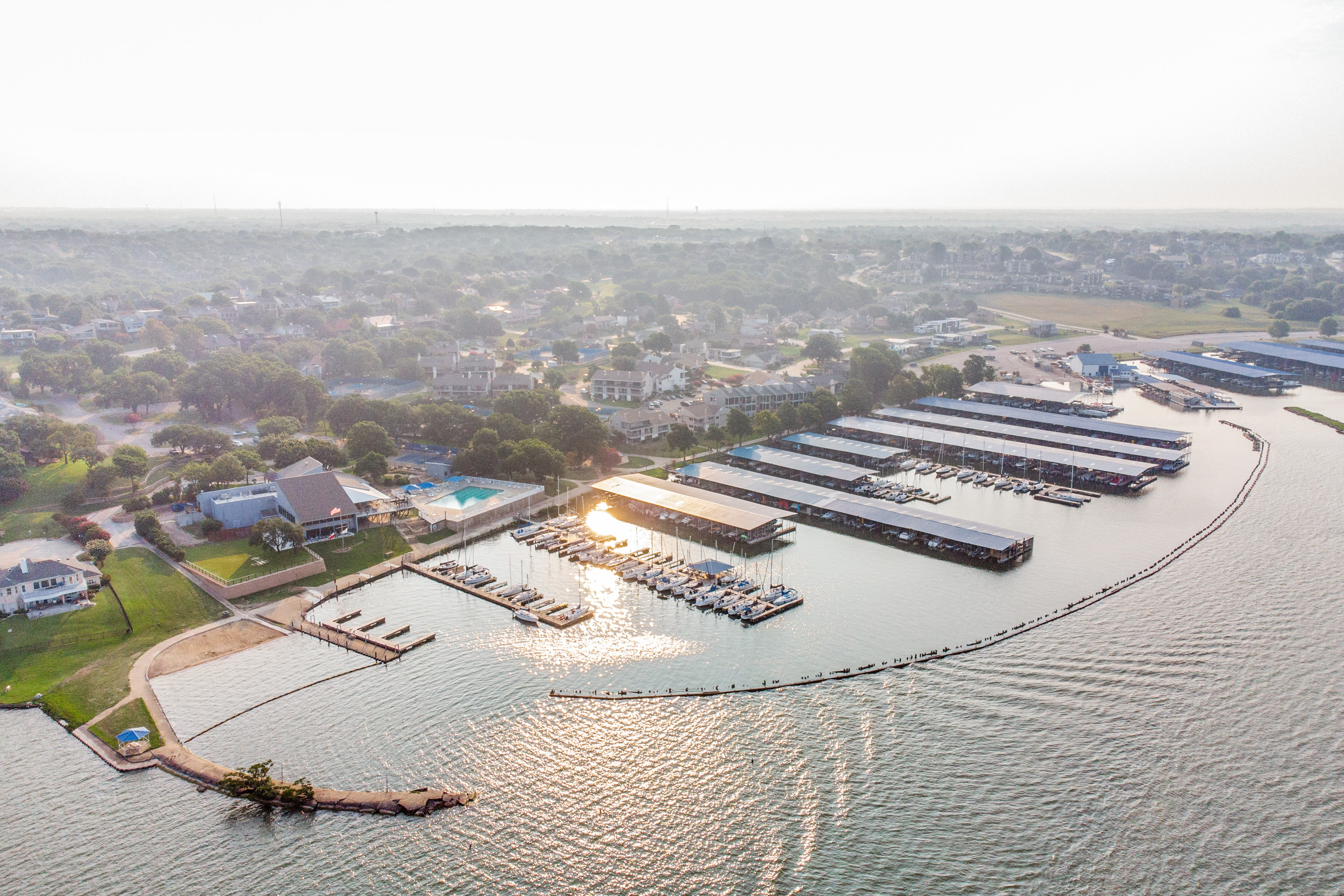 Cul-de-Sac Privacy Meets Resort-Style Living - 物件實景