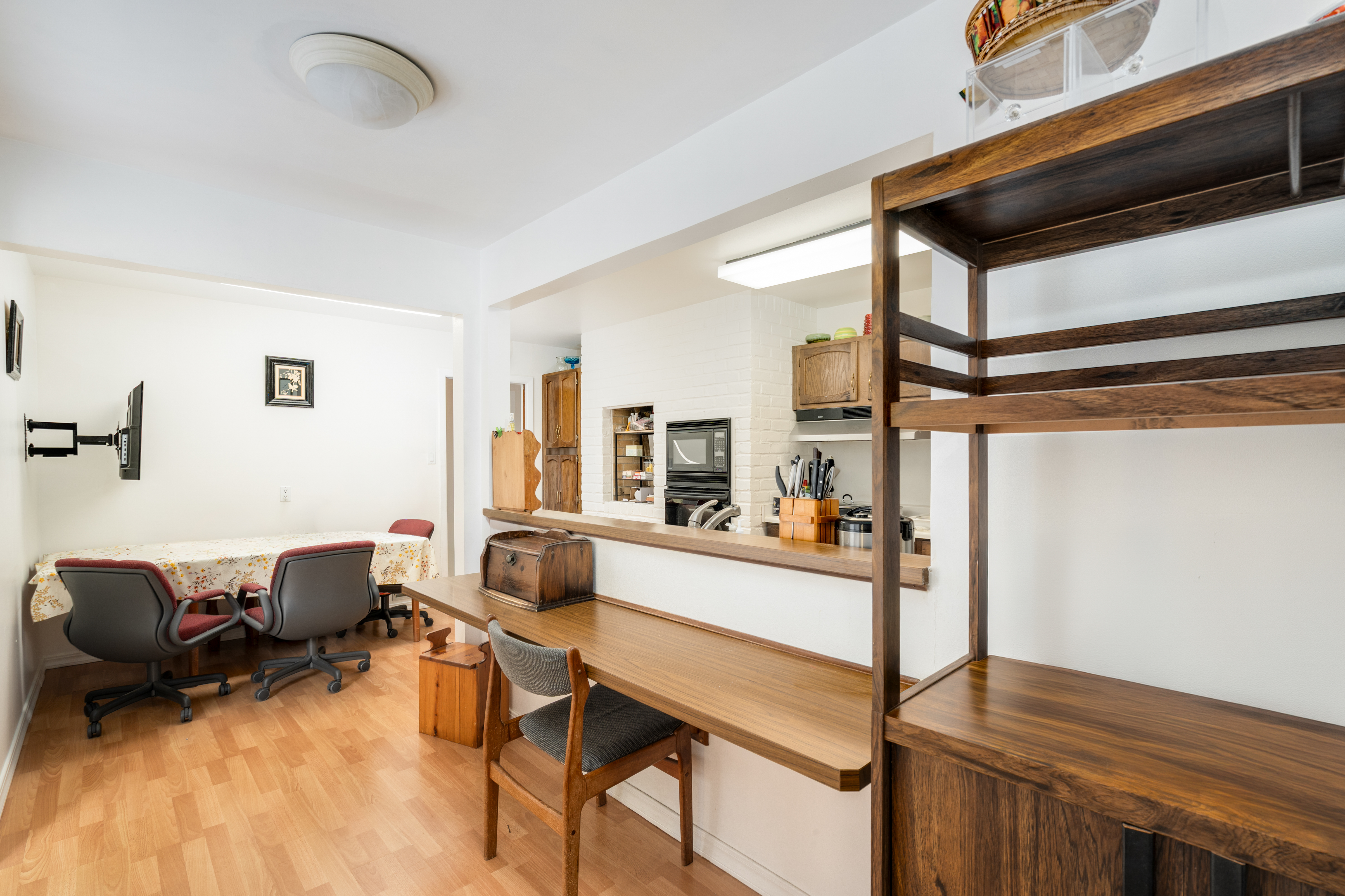  Vintage Abode Primed for Modern MakeOver - 物件實景