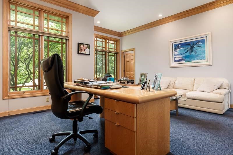 Machesney Park, Illinois, 61115, United States, 4 Bedrooms Bedrooms, ,5 BathroomsBathrooms,Residential,For Sale,2049063