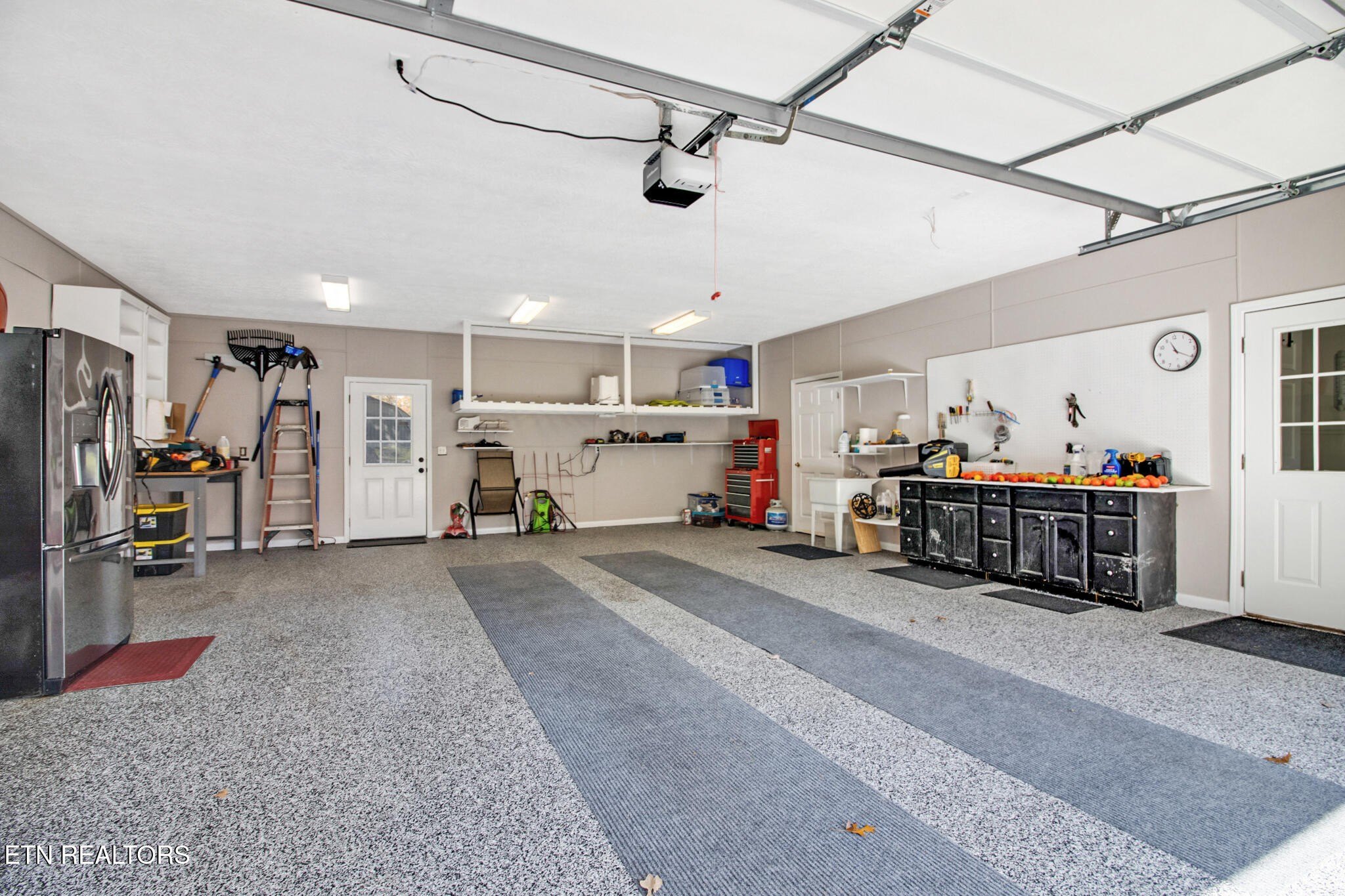 Crossville, Tennessee, 38572, United States, 3 Bedrooms Bedrooms, ,4 BathroomsBathrooms,Residential,For Sale,1977432