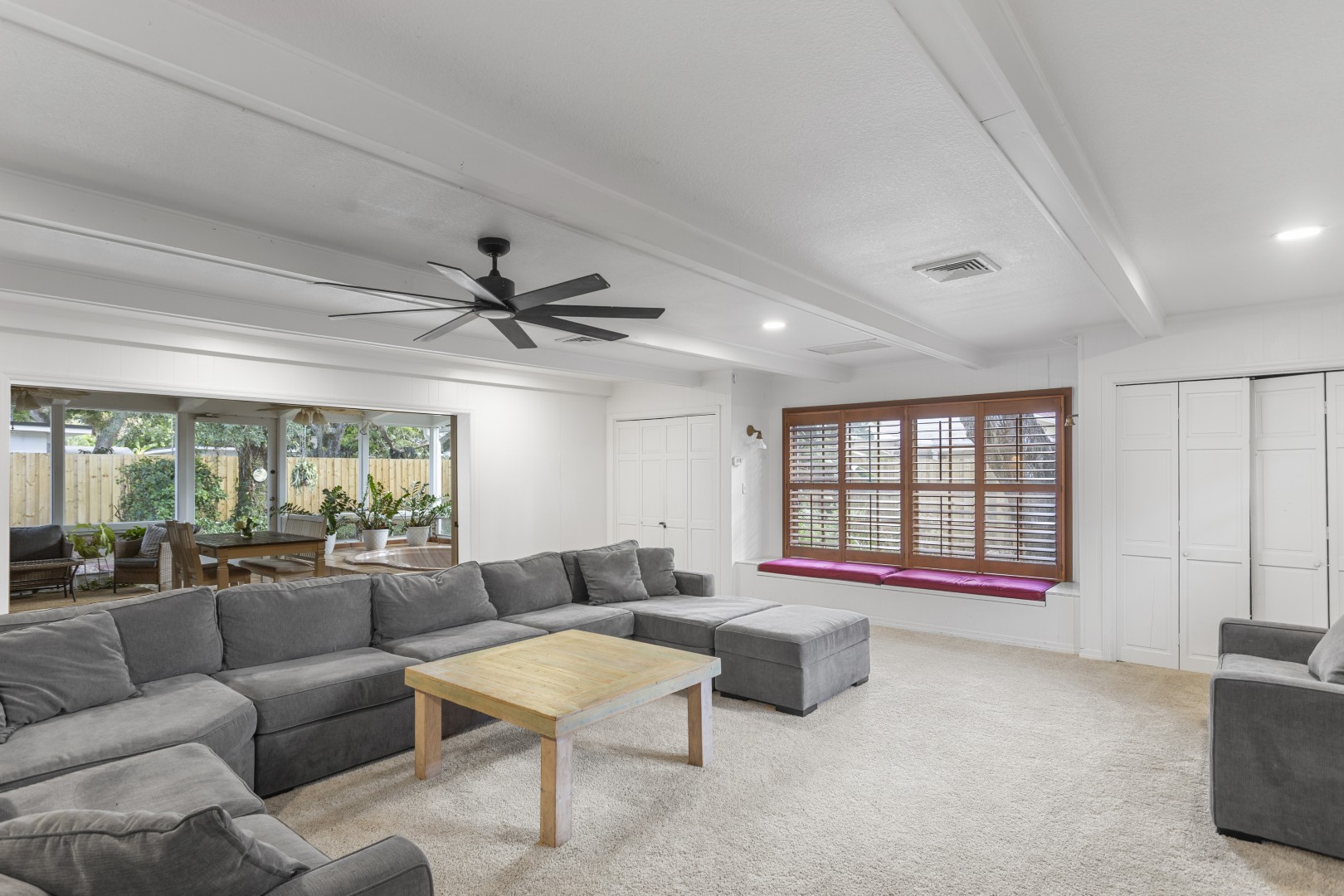 Tampa, Florida, 33629, United States, 4 Bedrooms Bedrooms, ,3 BathroomsBathrooms,Residential,For Sale,1987038