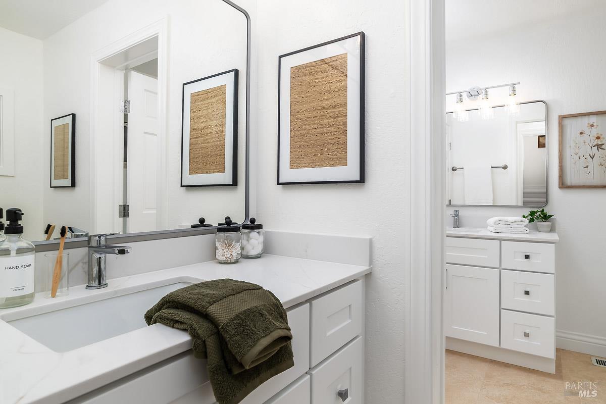 Fairfax, California, 94930, United States, 5 Bedrooms Bedrooms, ,3 BathroomsBathrooms,Residential,For Sale,1933248