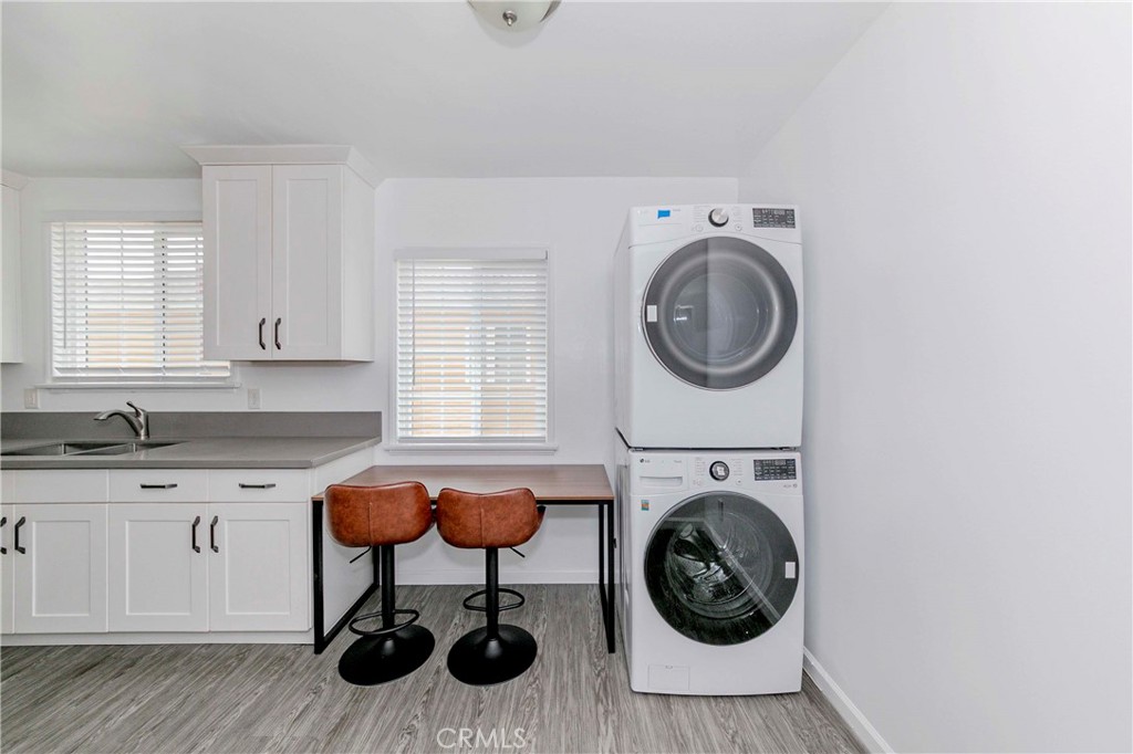 Los Angeles, California, 90007, United States, ,Residential,For Sale,1984452