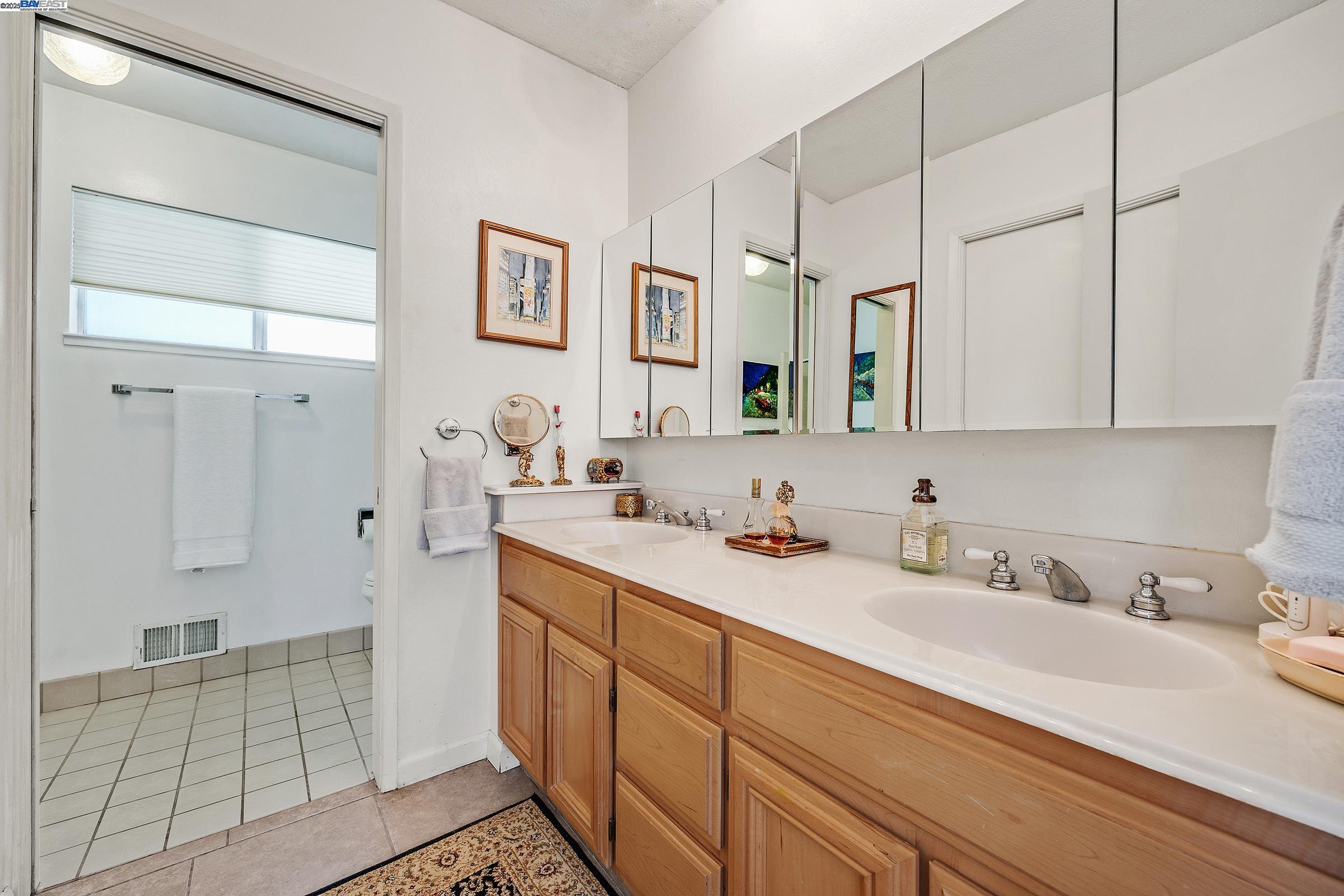 Alamo, California, 94507, United States, 4 Bedrooms Bedrooms, ,3 BathroomsBathrooms,Residential,For Sale,1907396