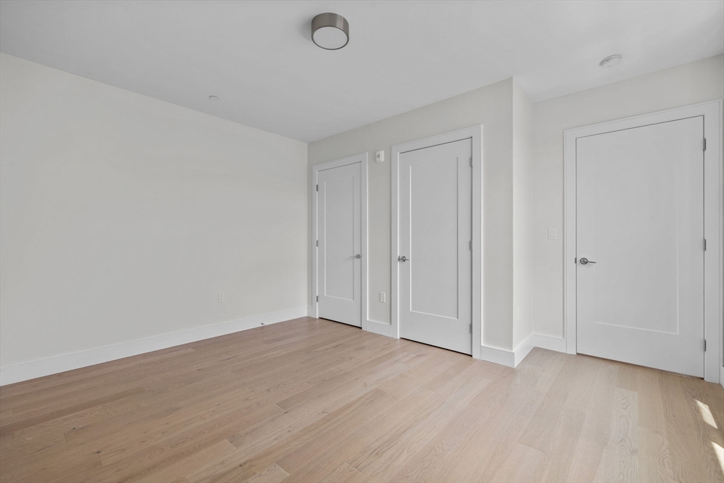 Boston, Massachusetts, 02128, United States, 2 Bedrooms Bedrooms, ,2 BathroomsBathrooms,Residential,For Sale,1942738