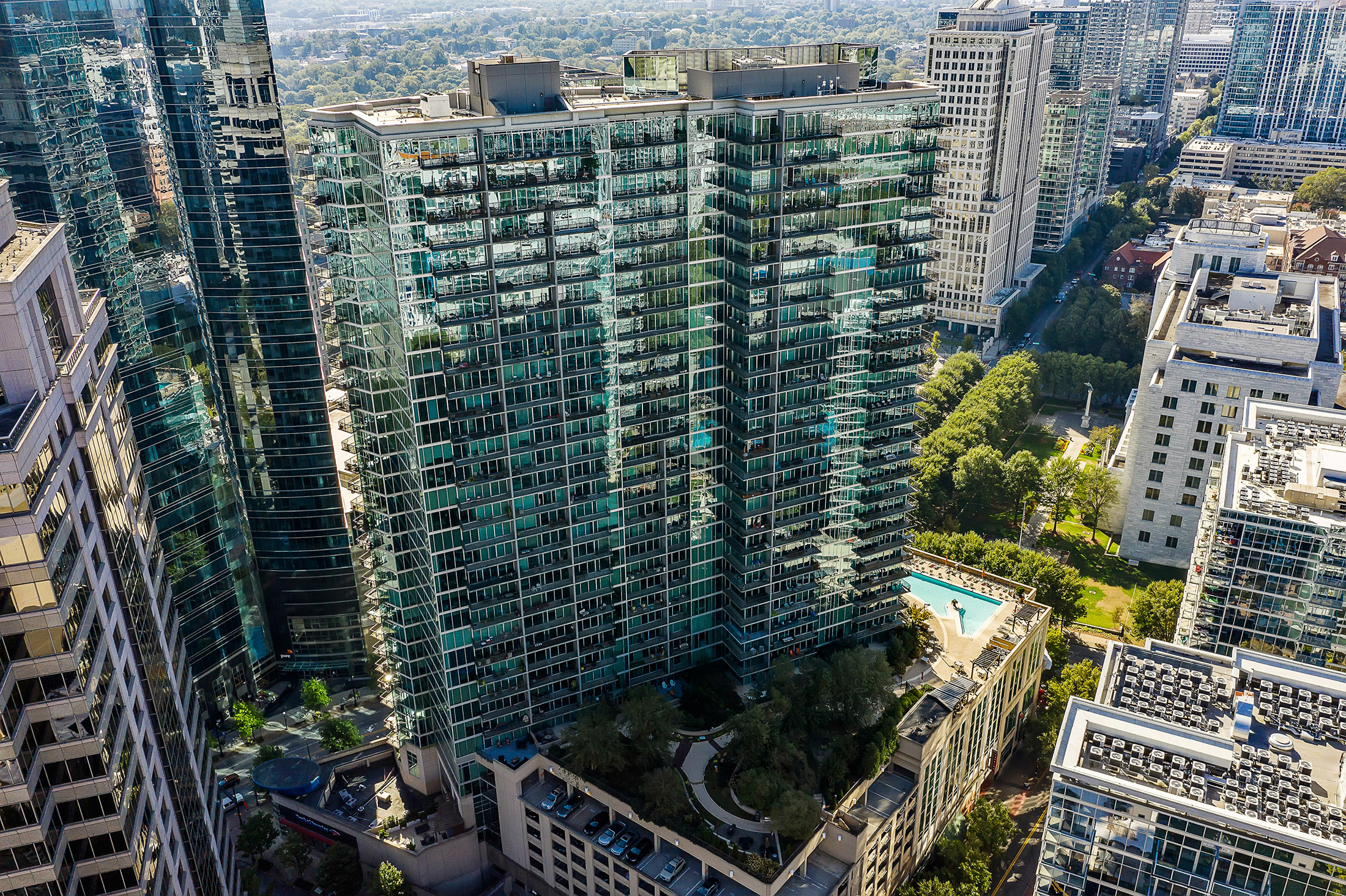  Stunning Southwest Views from Corner Residence at 1010 Midtown - 物件實景