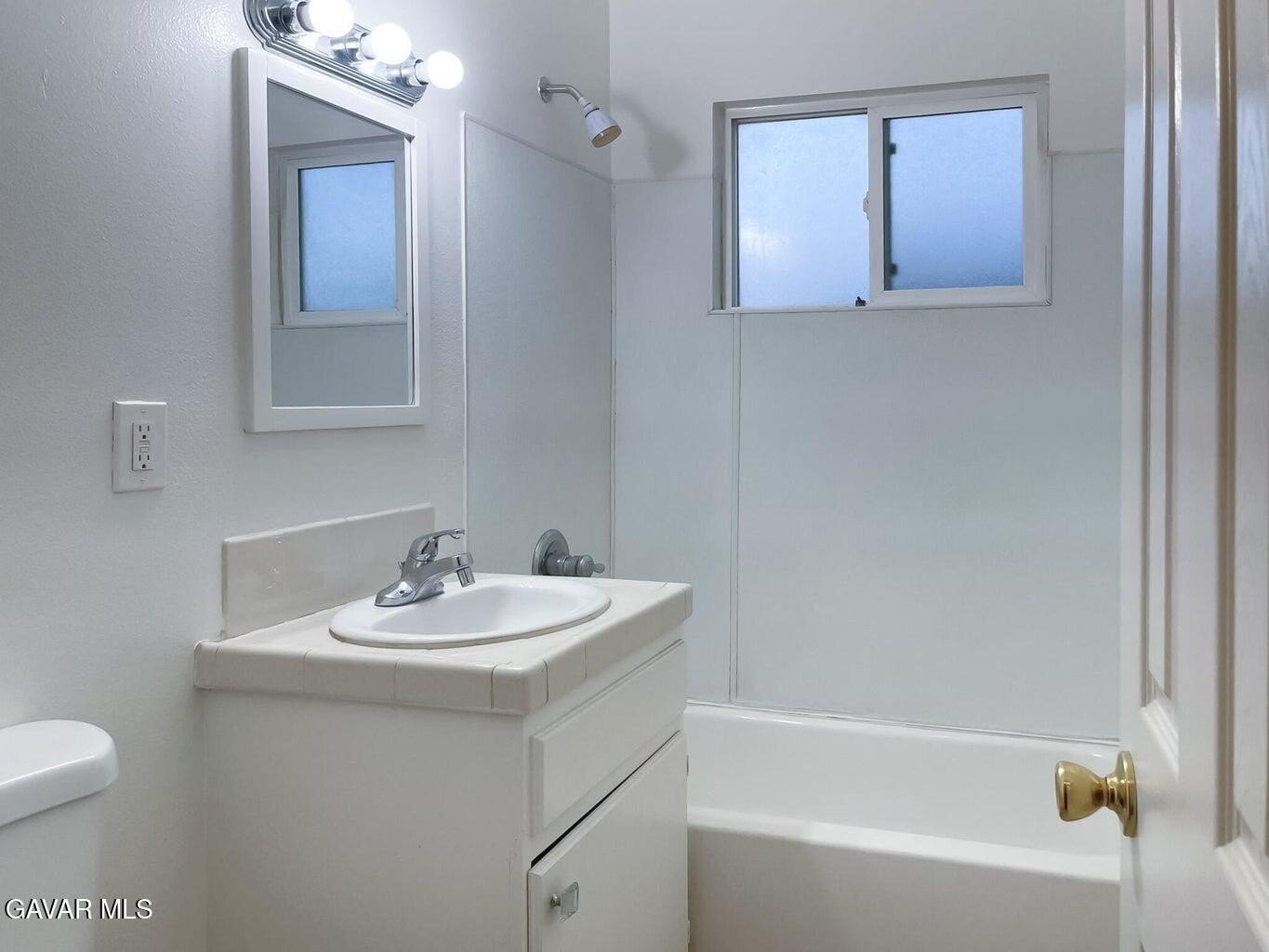 Lancaster, California, 93534, United States, 7 Bedrooms Bedrooms, ,3 BathroomsBathrooms,Residential,For Sale,2005650