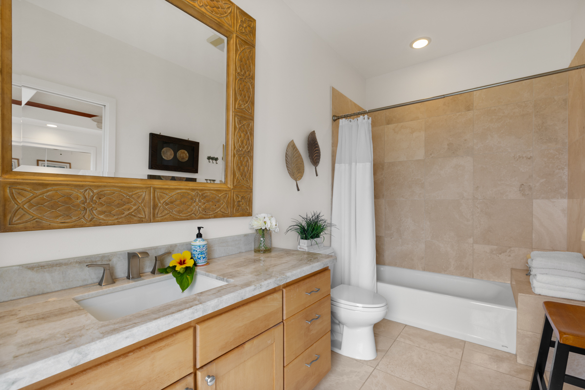 Kailua-Kona, Hawaii, 96740, United States, 3 Bedrooms Bedrooms, ,4 BathroomsBathrooms,Residential,For Sale,1908739
