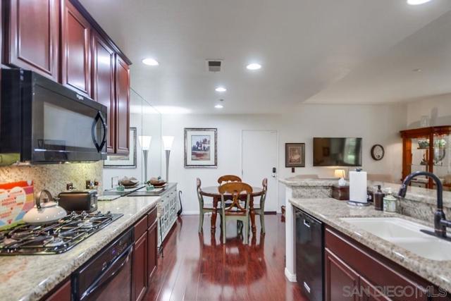 Santee, California, 92071, United States, 2 Bedrooms Bedrooms, ,2 BathroomsBathrooms,Residential,For Sale,1929099