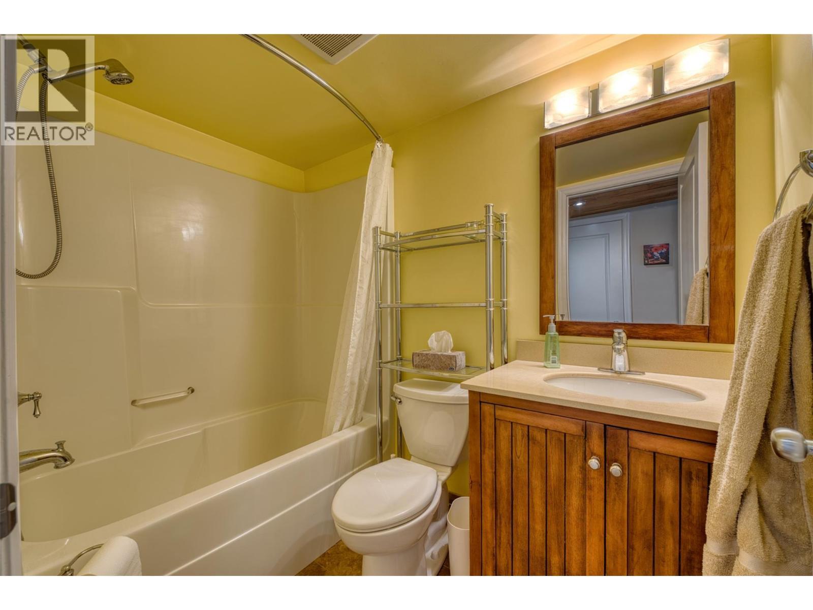 LAKE COUNTRY, British Columbia, V4V 1W7, CA, 2 Bedrooms Bedrooms, ,2 BathroomsBathrooms,Residential,For Sale,1950731