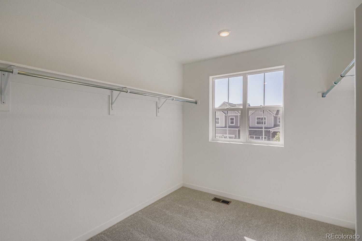 Thornton, Colorado, 80602, United States, 3 Bedrooms Bedrooms, ,2 BathroomsBathrooms,Residential,For Sale,1919663