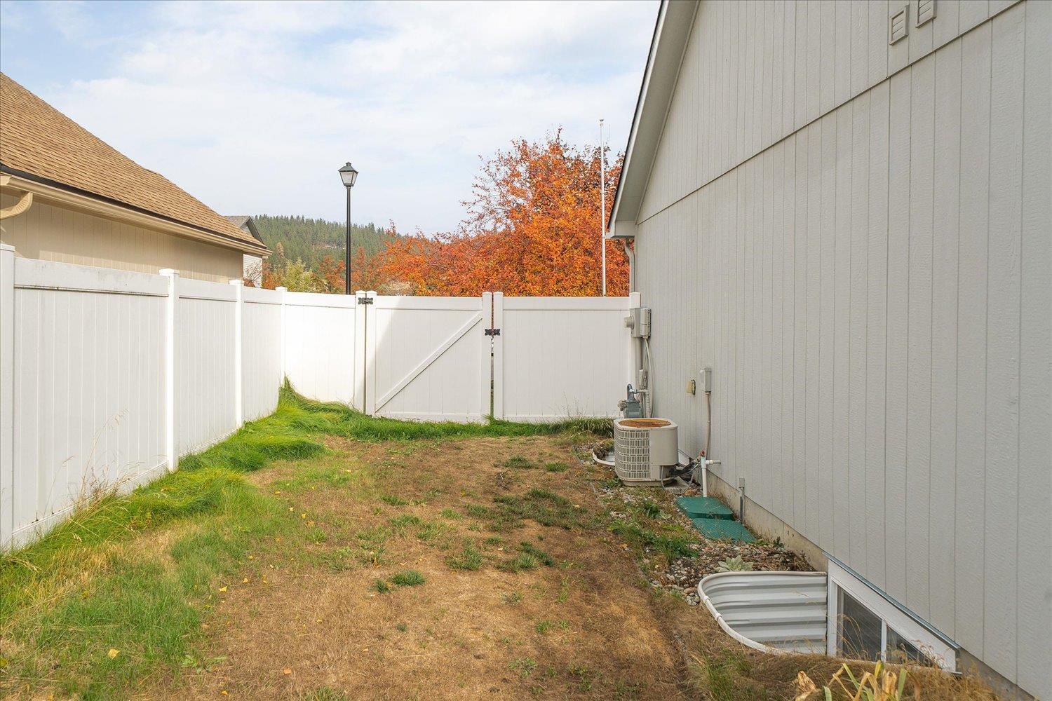 Spokane, Washington, 99212, United States, 6 Bedrooms Bedrooms, ,3 BathroomsBathrooms,Residential,For Sale,2000557