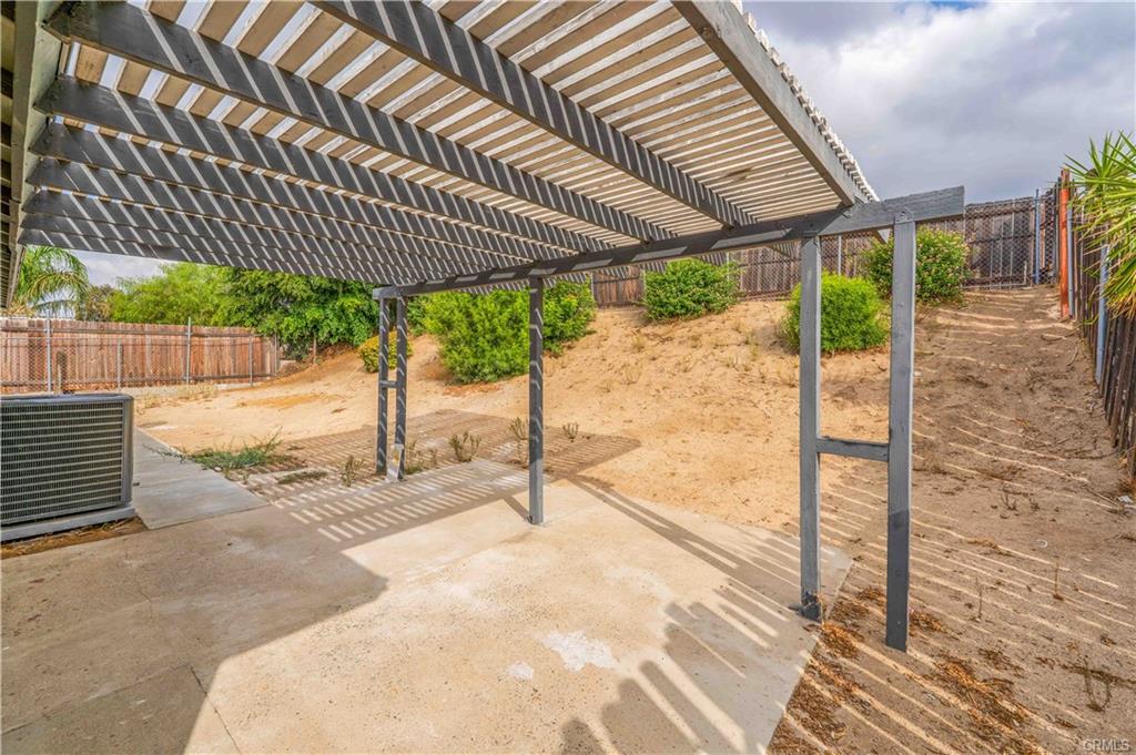 San Bernardino, California, 92407, United States, 4 Bedrooms Bedrooms, ,Residential,For Sale,1995159