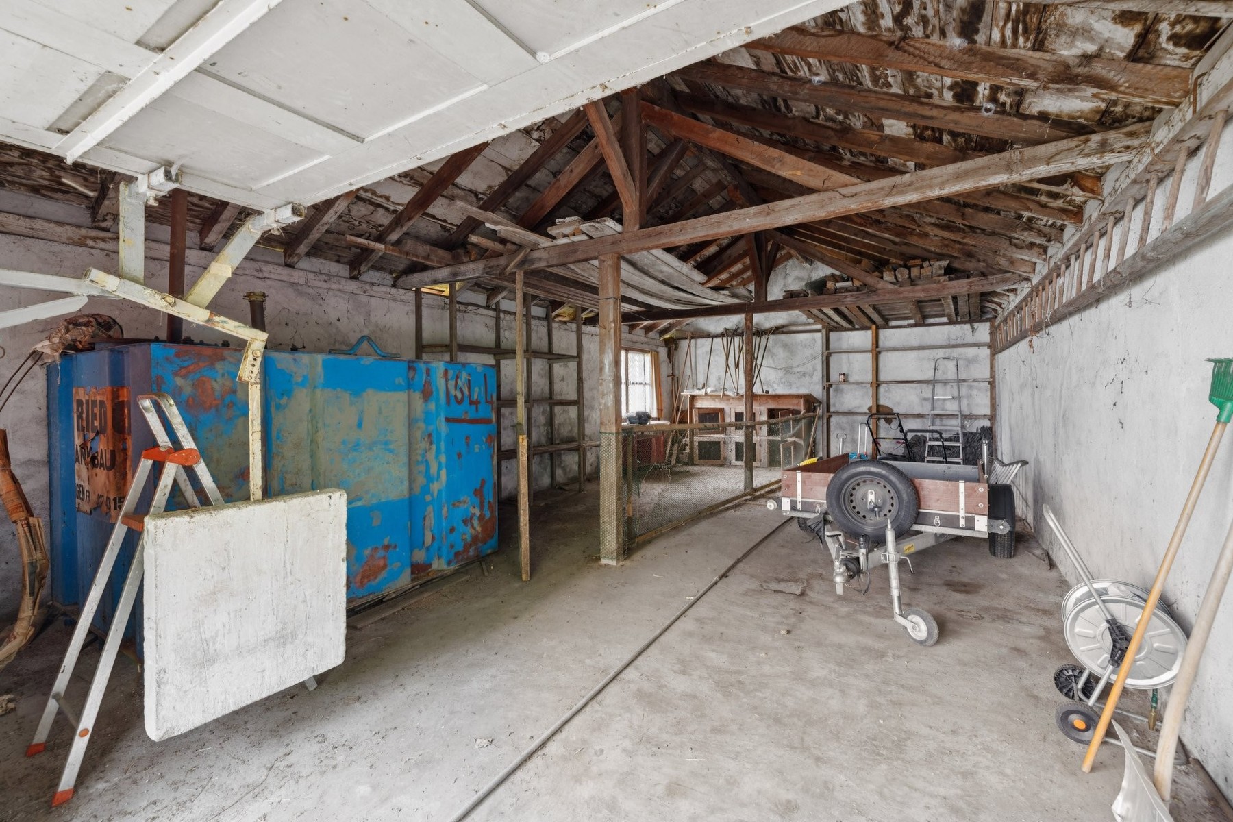  Detached villa in need of renovation - 物件實景