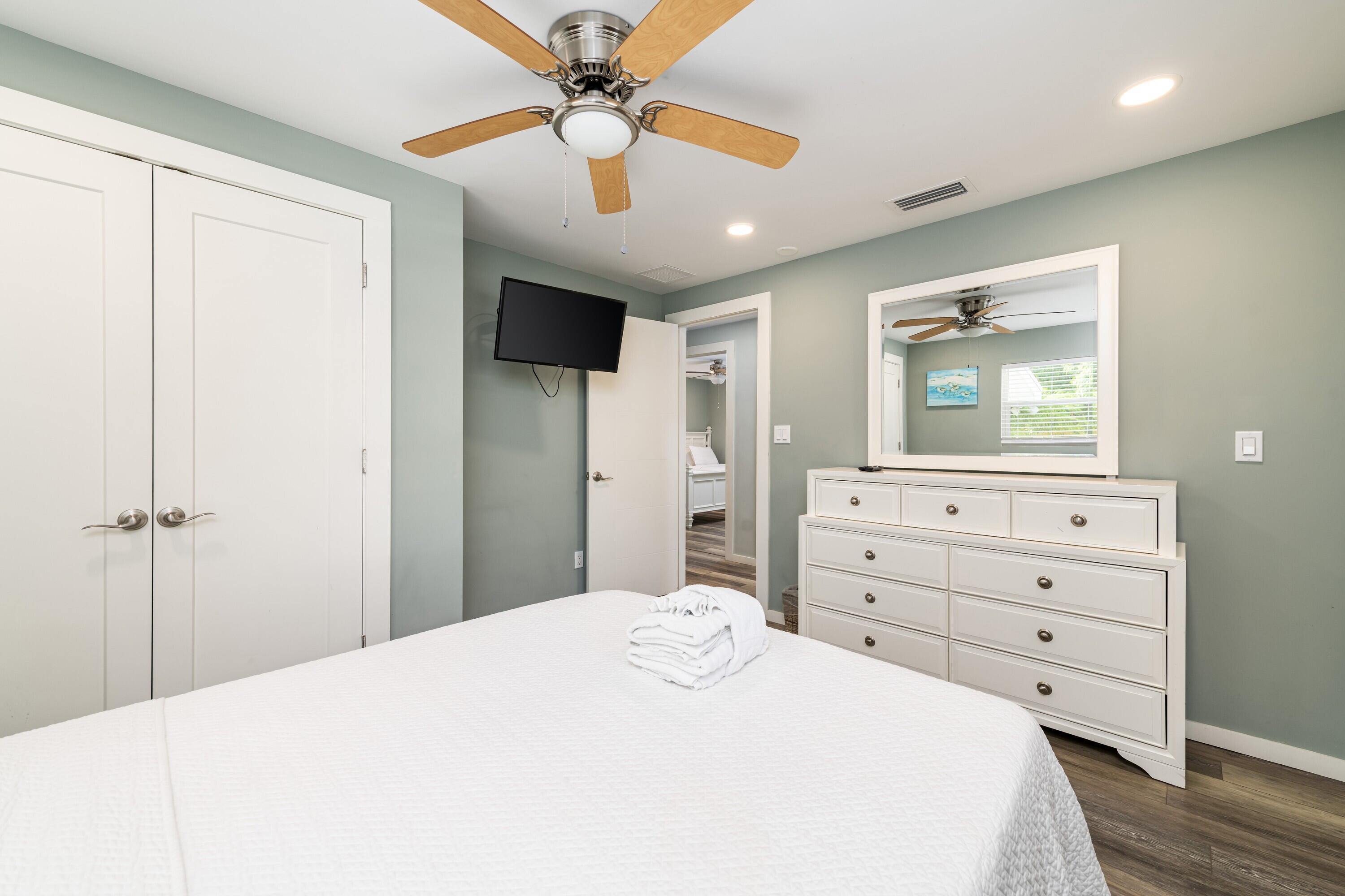 MARATHON, Florida, 33050, United States, 5 Bedrooms Bedrooms, ,4 BathroomsBathrooms,Residential,For Sale,1837177
