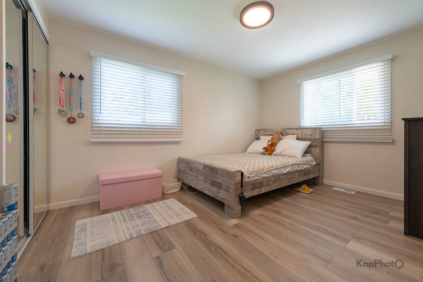 Schaumburg, Illinois, 60193, United States, 4 Bedrooms Bedrooms, ,3 BathroomsBathrooms,Residential,For Sale,1983242