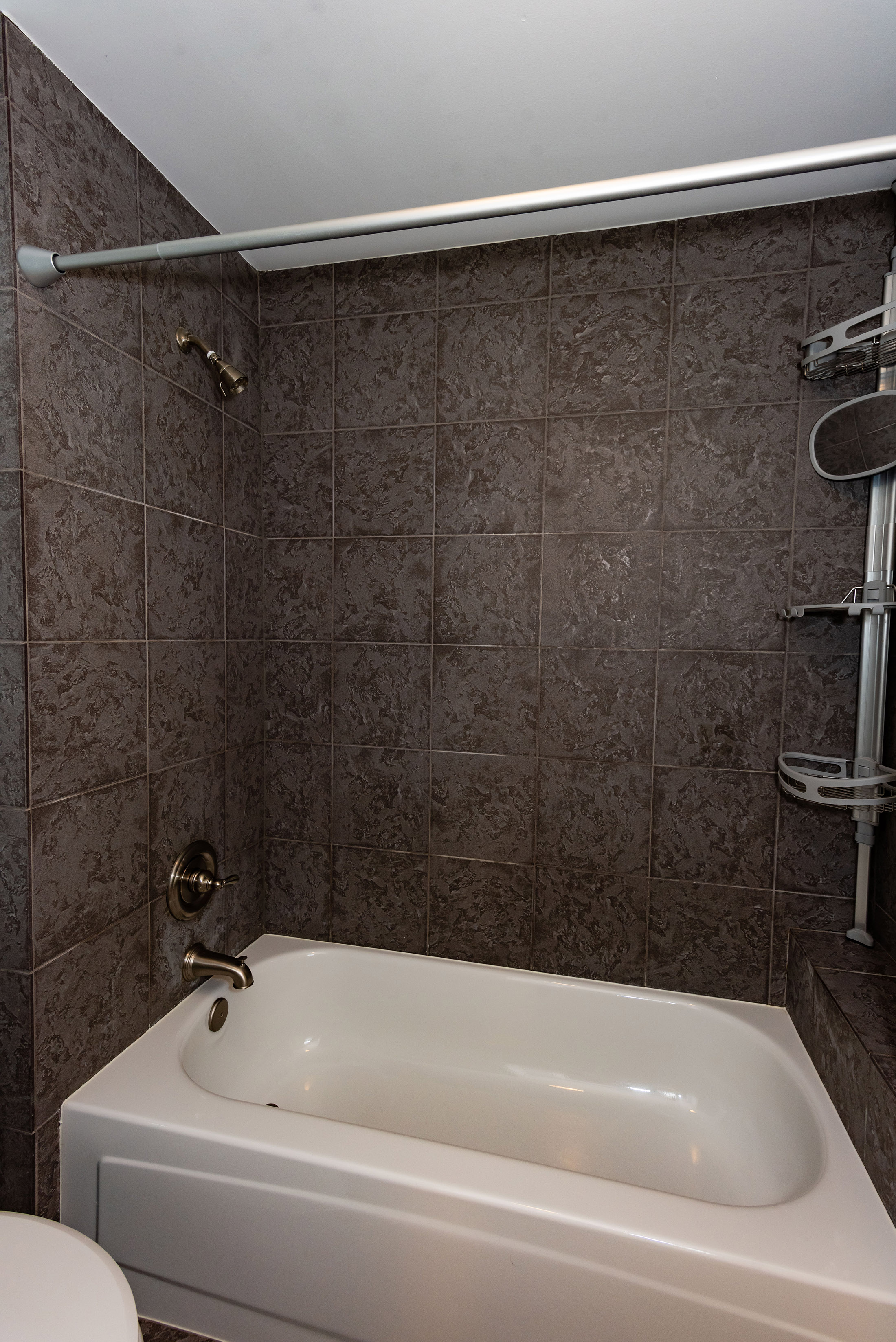  Spacious Corner Unit Condo in Resort-Style Community - 物件實景