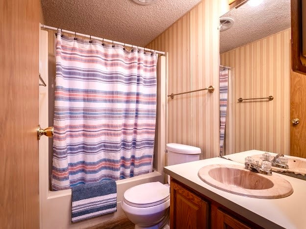 Possum Kingdom Lake, Texas, 76450, United States, 3 Bedrooms Bedrooms, ,2 BathroomsBathrooms,Residential,For Sale,1974793