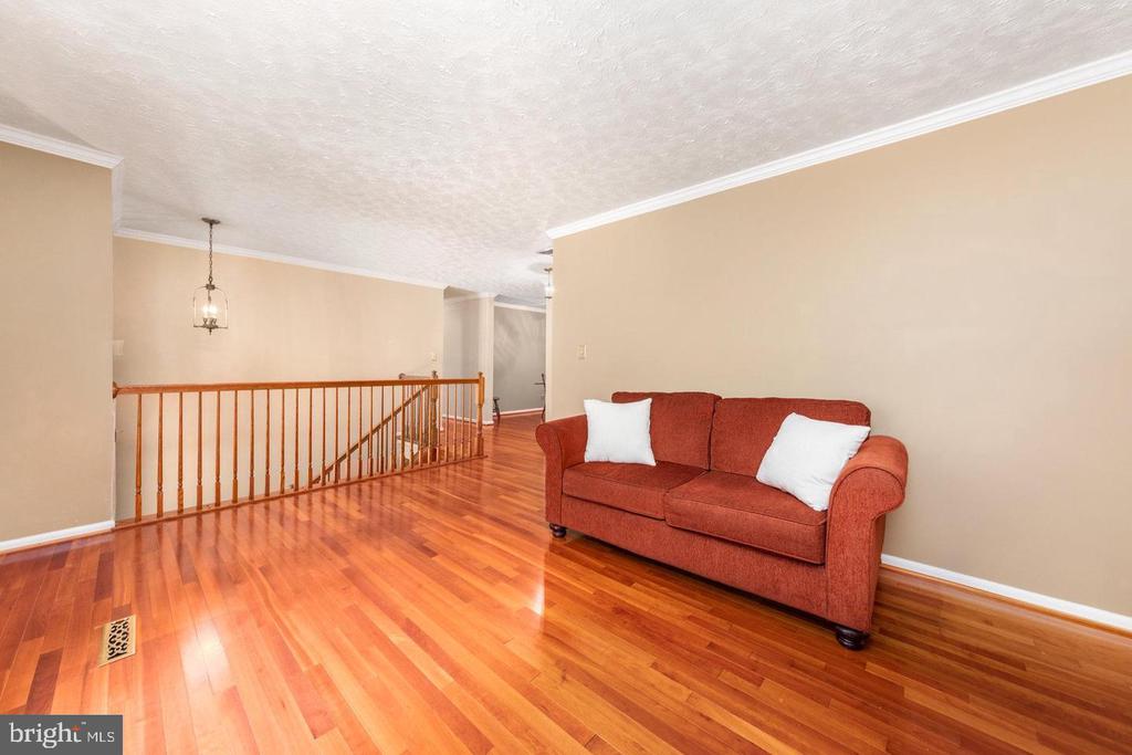 Fredericksburg, Virginia, 22405, United States, 5 Bedrooms Bedrooms, ,3 BathroomsBathrooms,Residential,For Sale,2013092